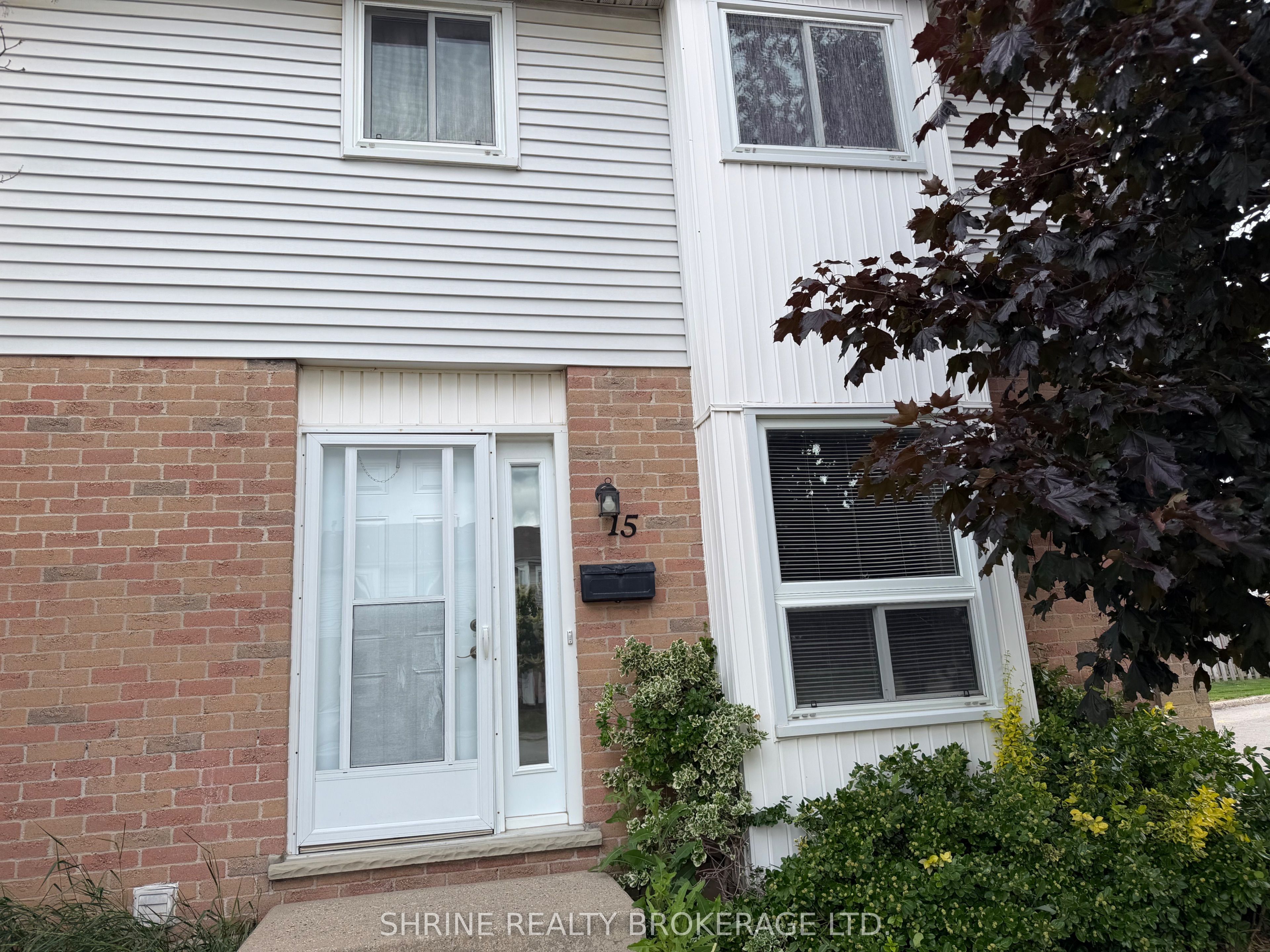 110 DEVERON Crescent 15, London South, ON N5Z 4W7