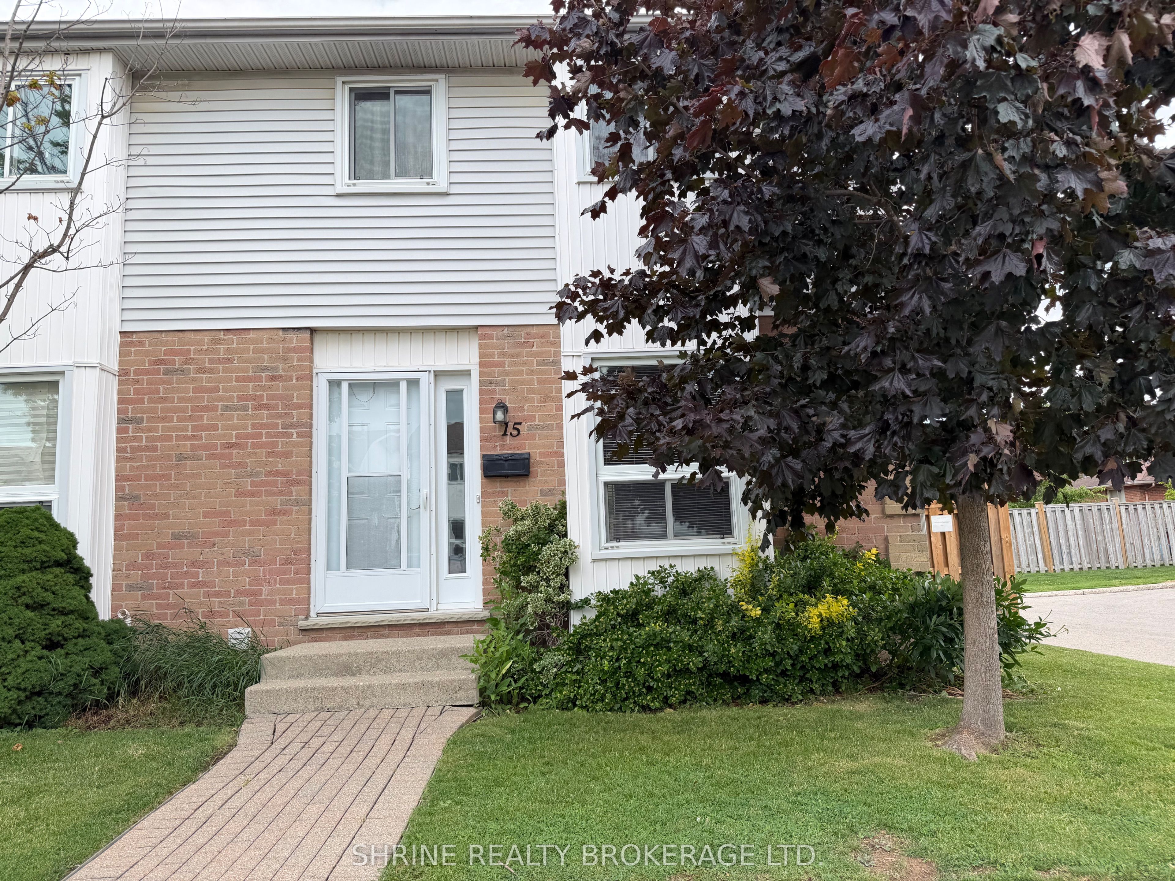 110 DEVERON Crescent 15, London South, ON N5Z 4W7 photo 2