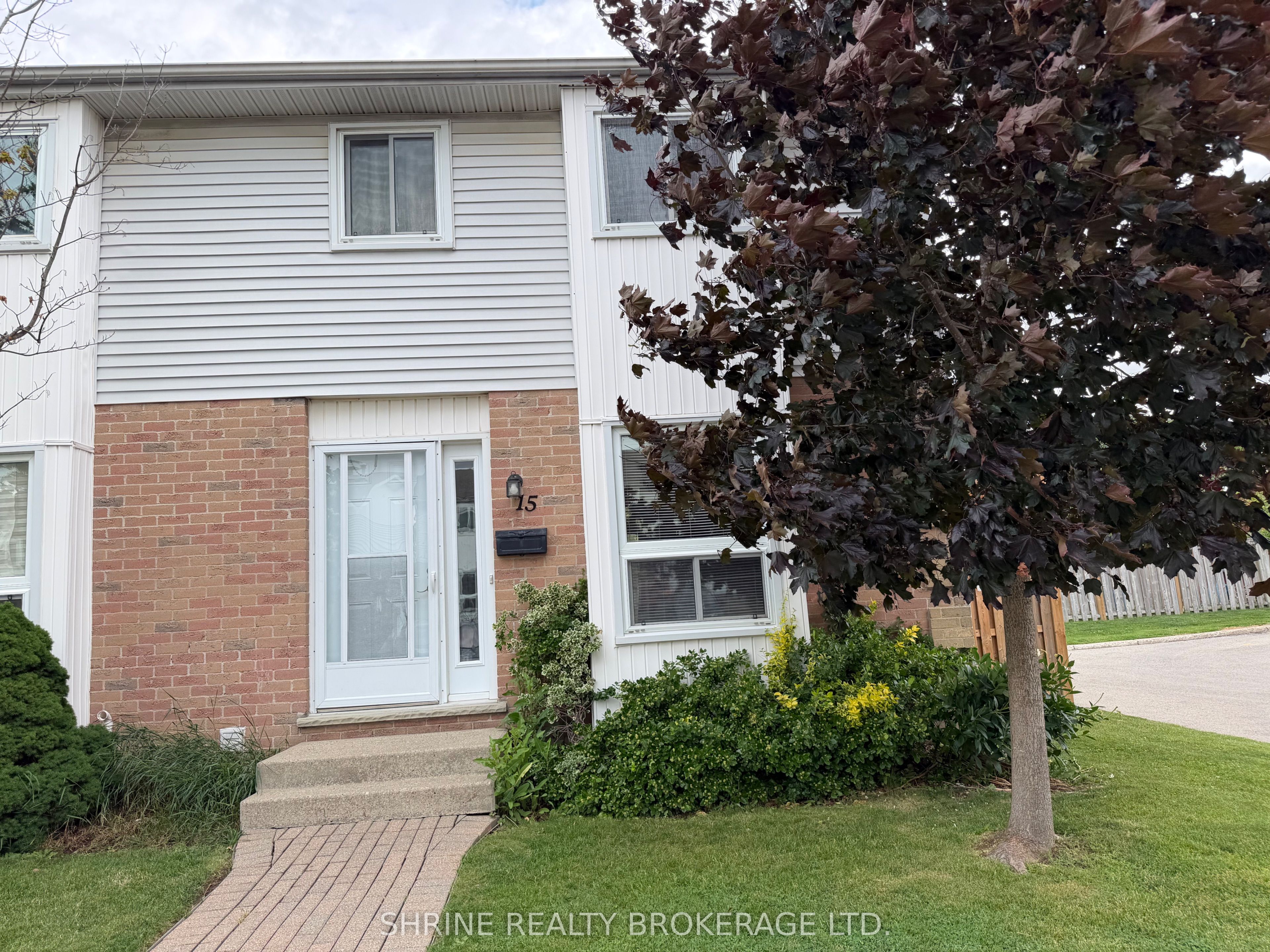 110 DEVERON Crescent 15, London South, ON N5Z 4W7 photo 3