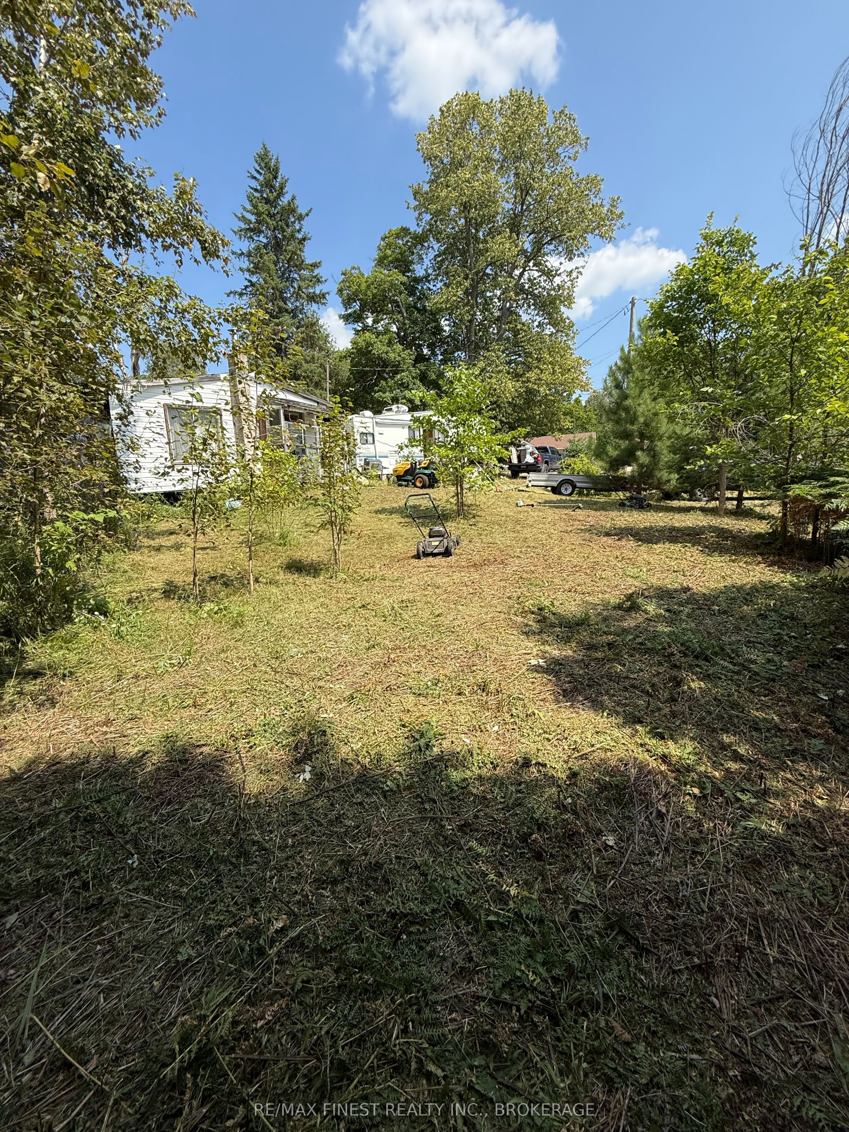 21508 Highway 41, Addington Highlands, ON K0H 1L0 photo 2