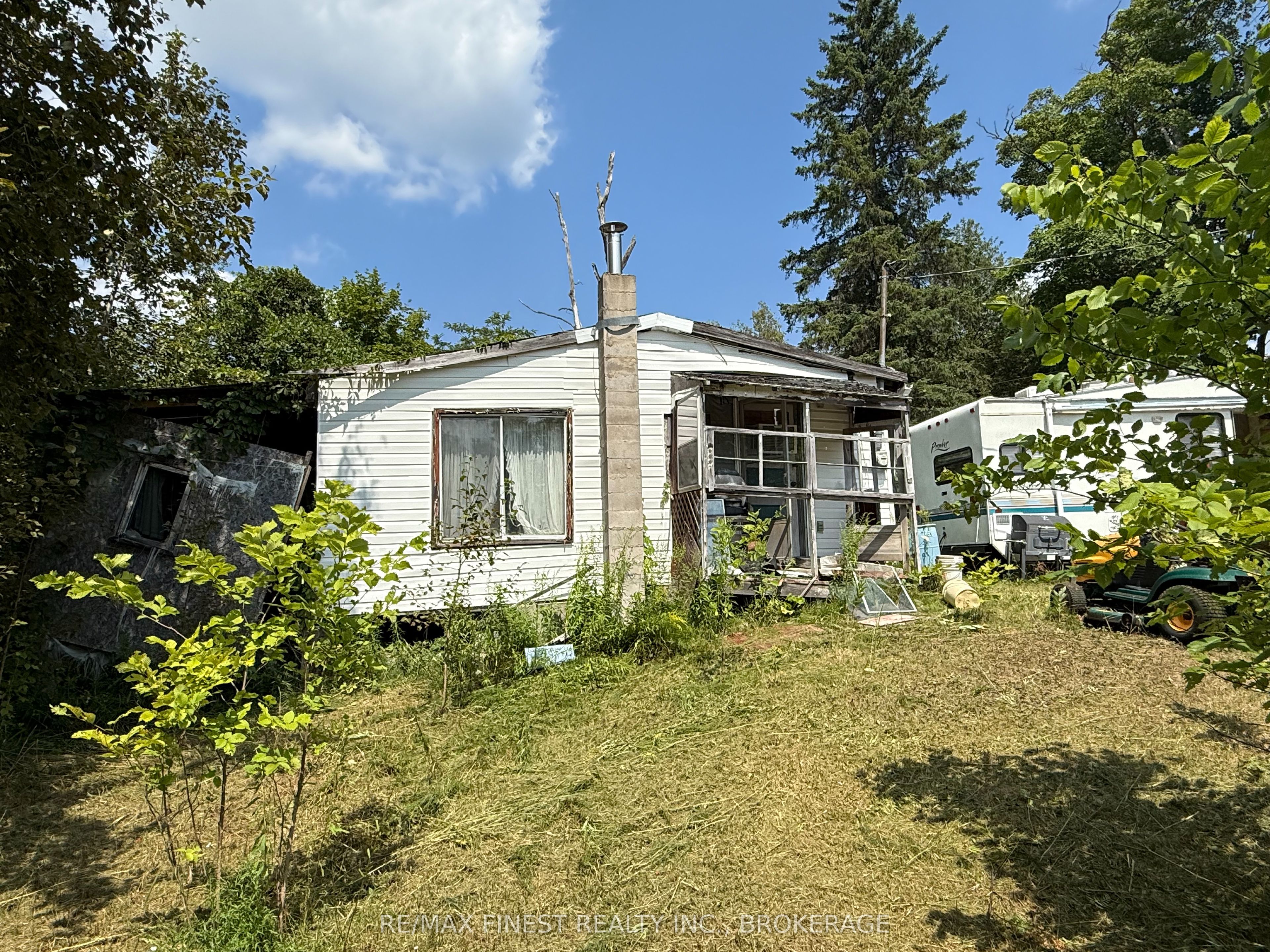21508A Highway 41, Addington Highlands, ON K0H 1L0 photo 3