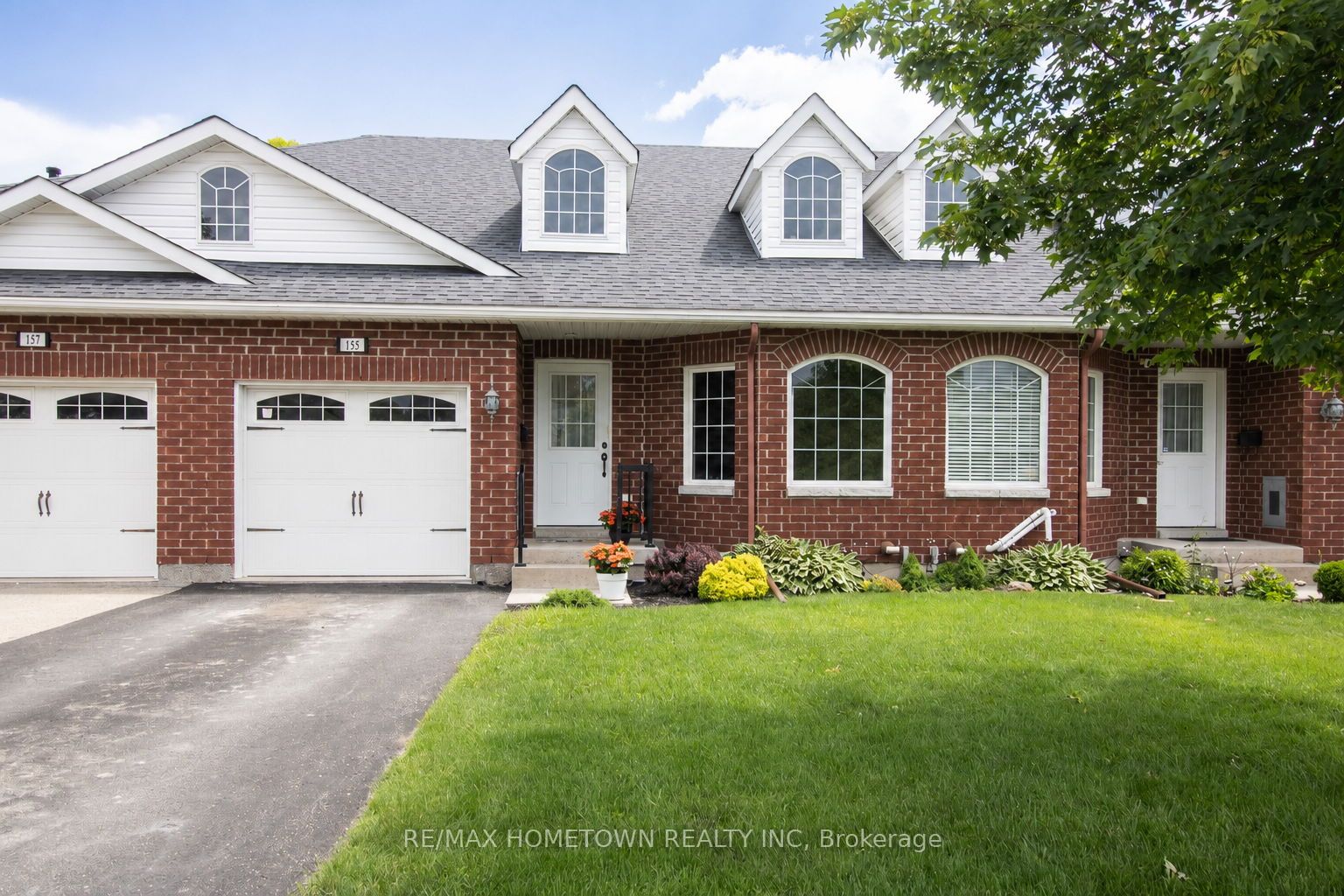 155 Steacy Gardens, Brockville, ON K6V 0B5