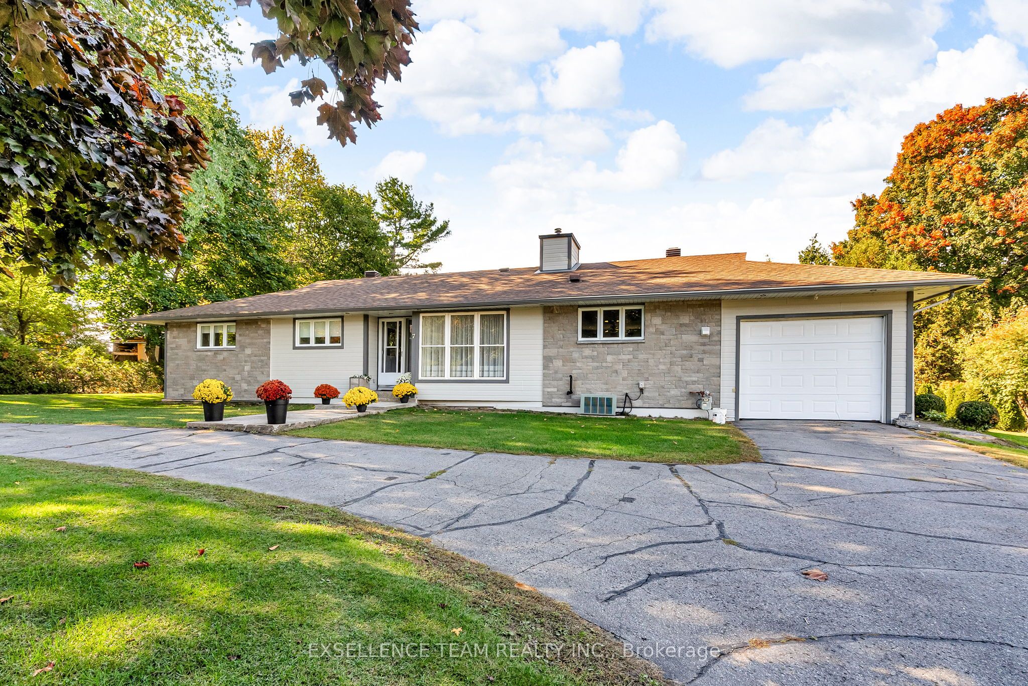 7 Hillview Circle, Champlain, ON K0B 1R0 photo 3