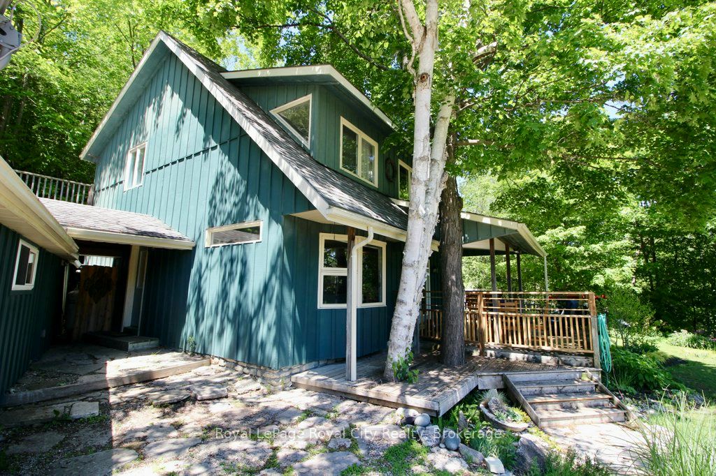 11 Shoreline Drive, Northern Bruce Peninsula, ON N0H 1Z0 photo 2
