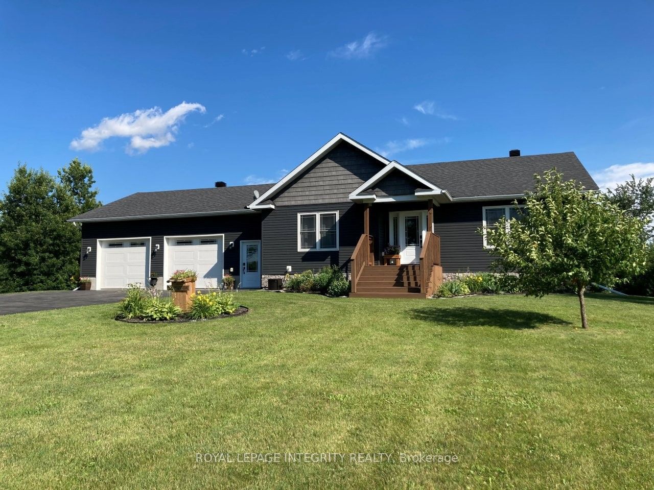 165 Bristow Drive, Montague, ON K7A 5B8 photo 4