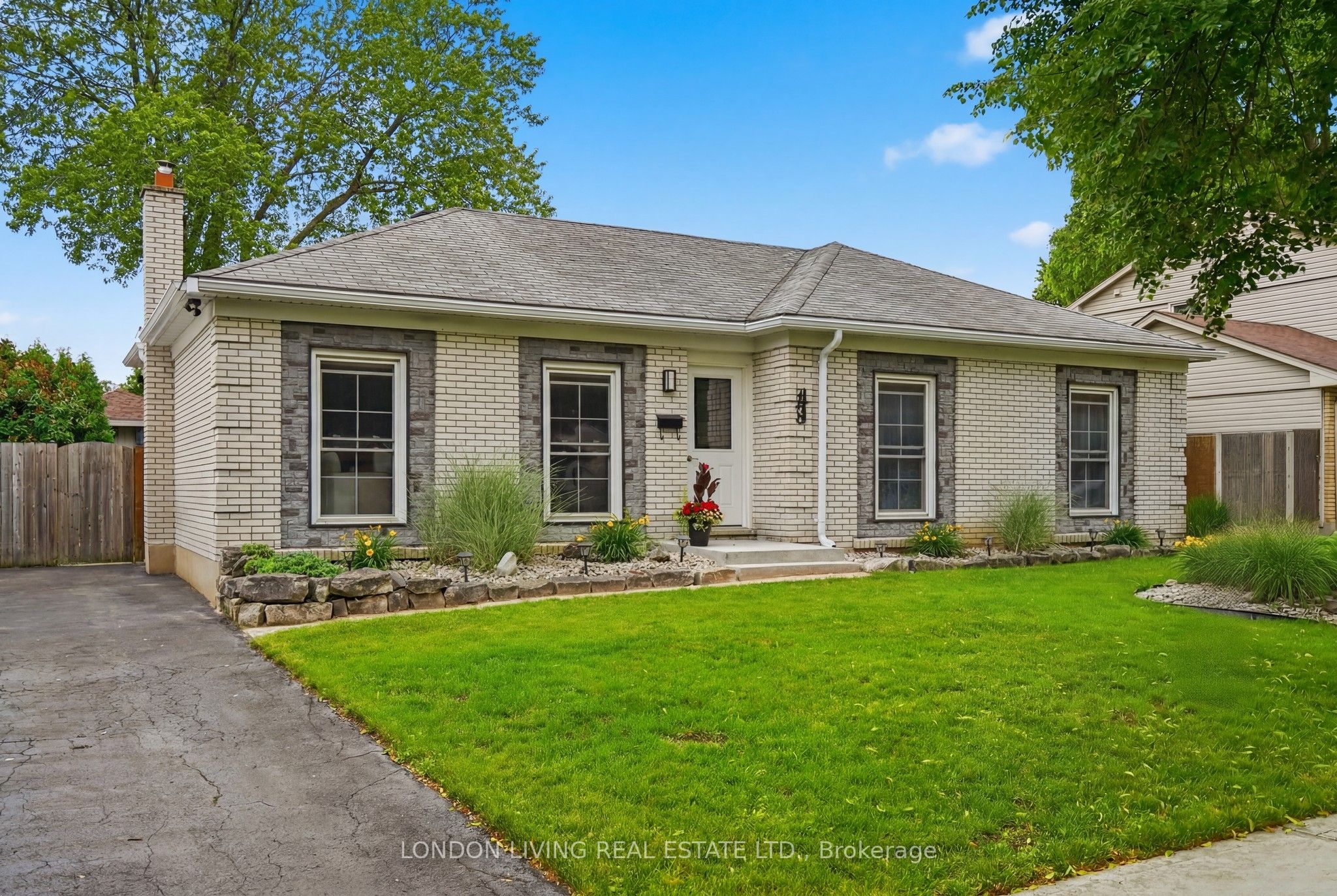 1400 Stoneybrook Crescent, London North, ON N5X 1C1 photo 4