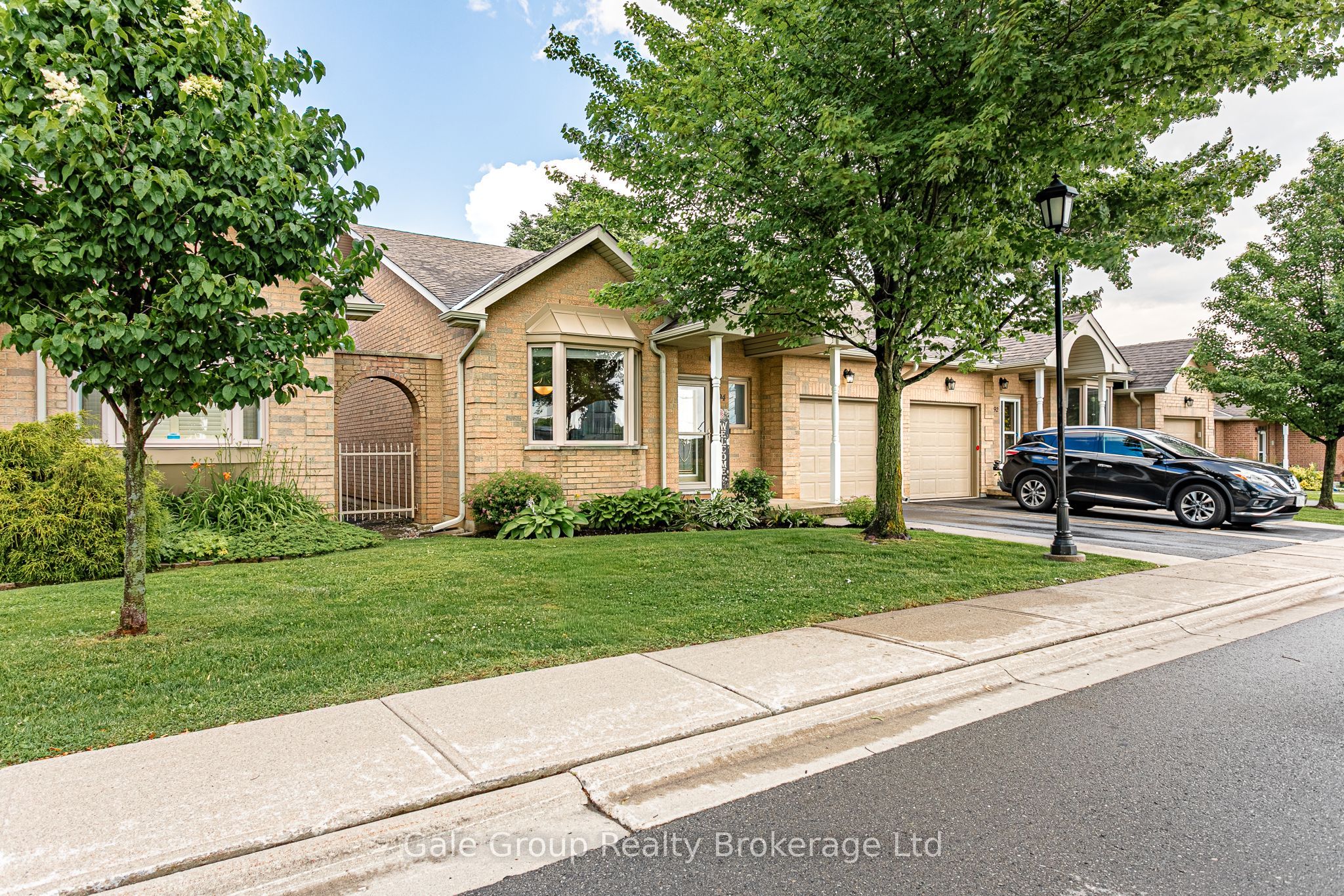 94 Greentrail Drive, Hamilton, ON L0R 1W0 photo 3