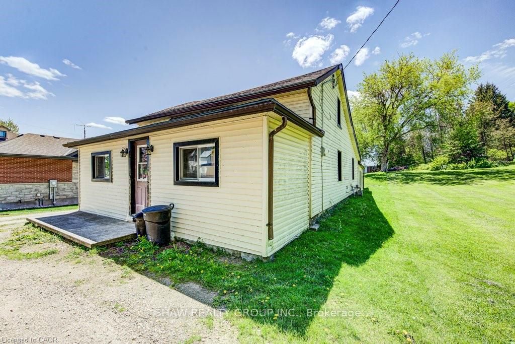 21 Main Street W, Mapleton, ON N0G 1P0 photo 2