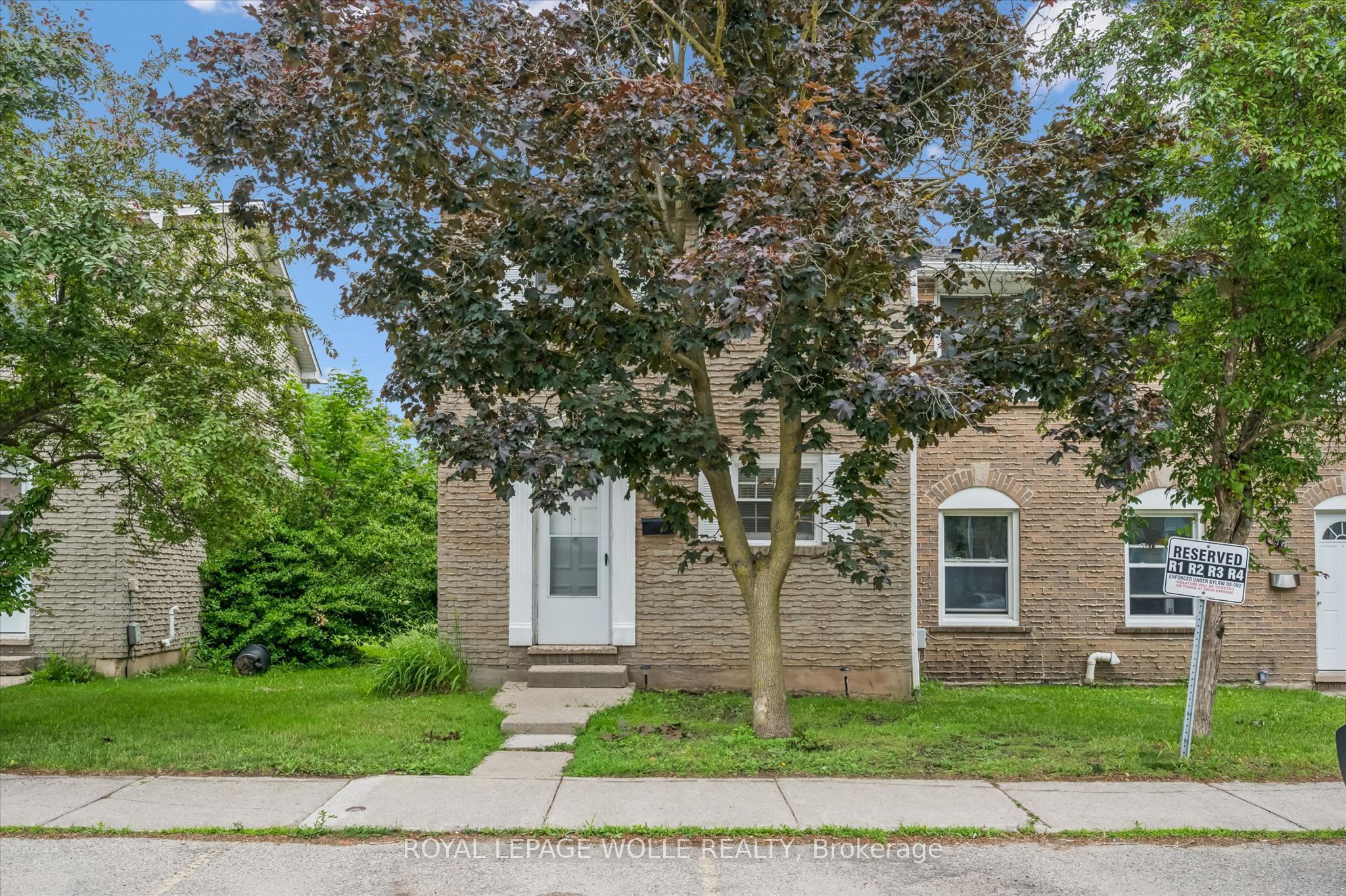 178 Westcourt Place, Waterloo, ON N2L 2R7