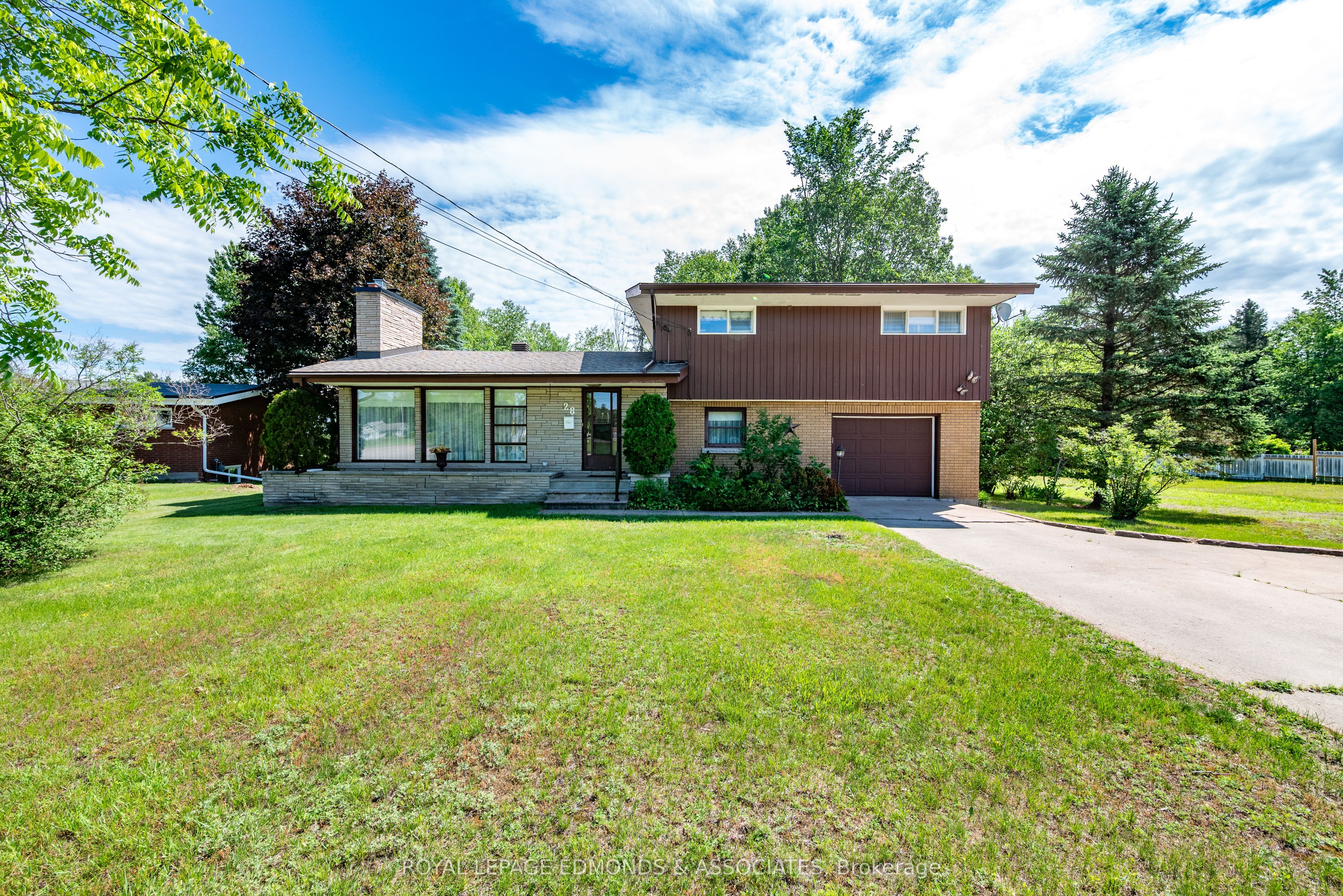 28 Barry Lot #16 Street, Laurentian Valley, ON K8A 7L5 photo 4