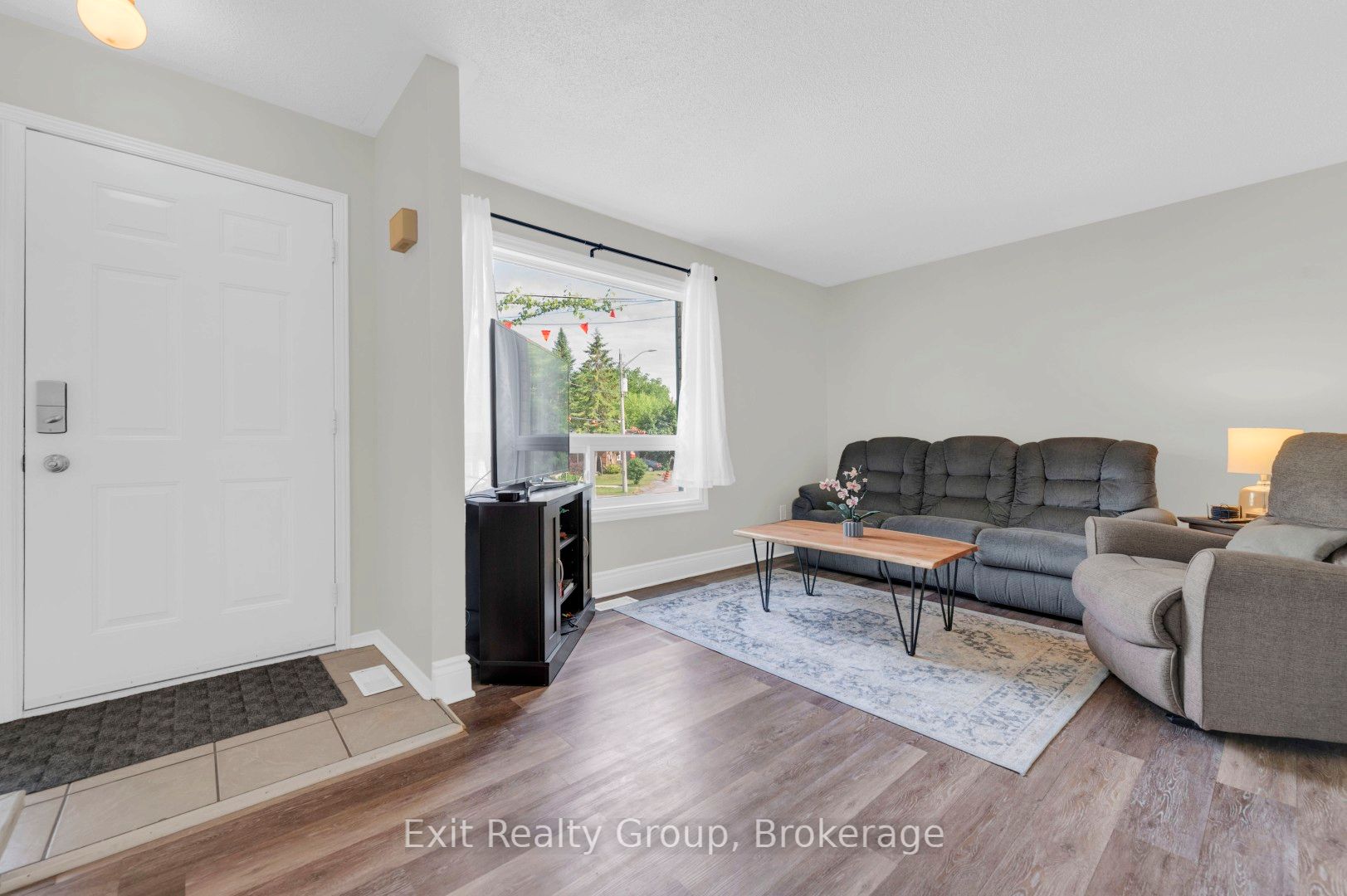98 Octavia Street, Belleville, ON K8P 3P4 photo 3