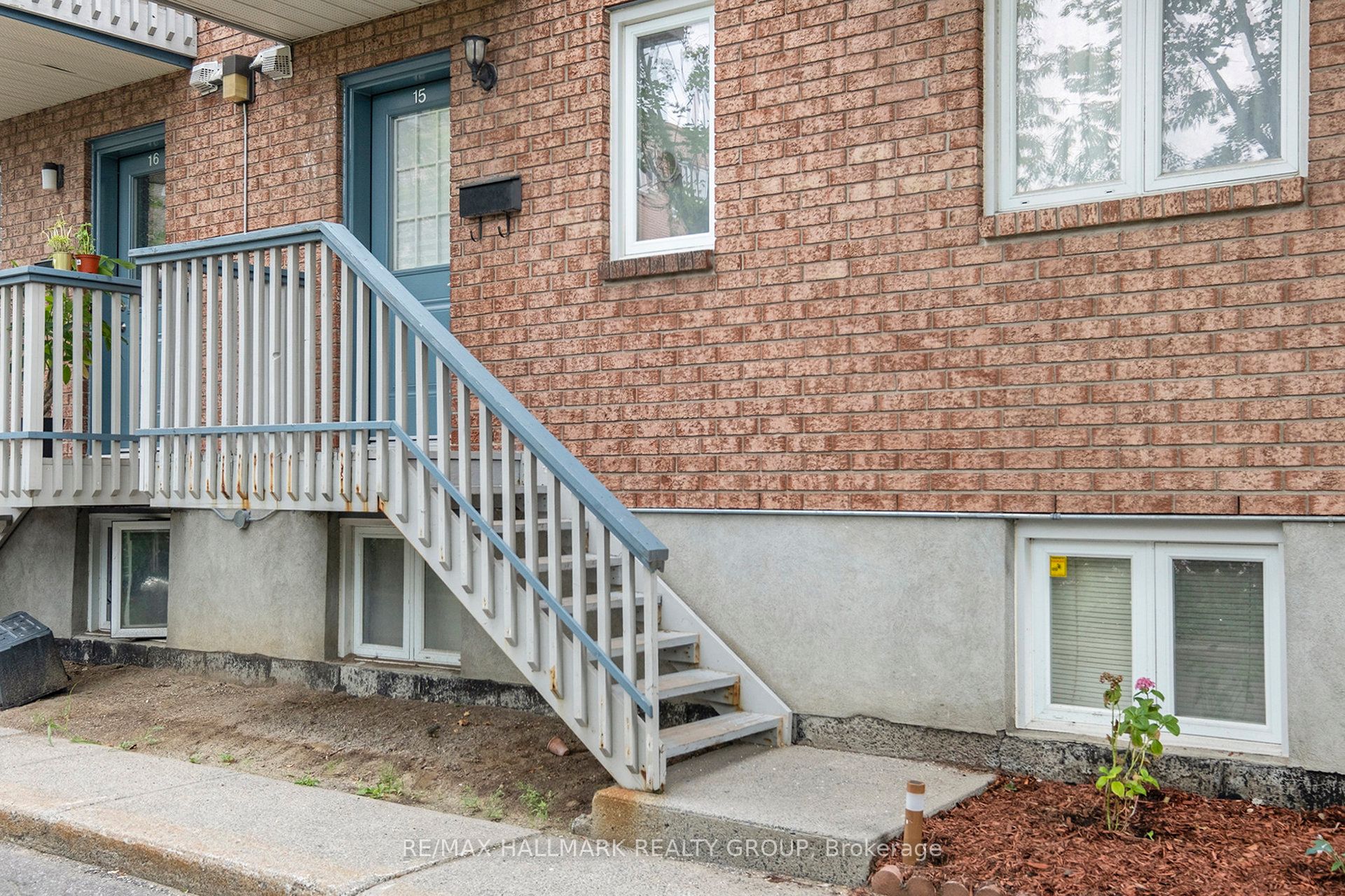 1204 Shillington Avenue 15, Carlington - Central Park, ON K1Z 7Z4 photo 2