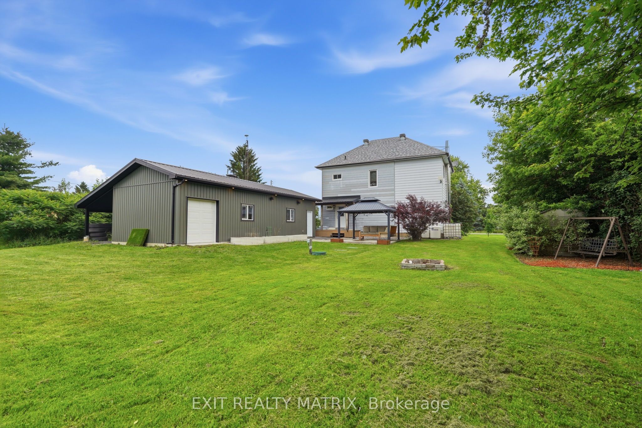1320 St Joseph Road, Russell, ON K0A 1W0 photo 3
