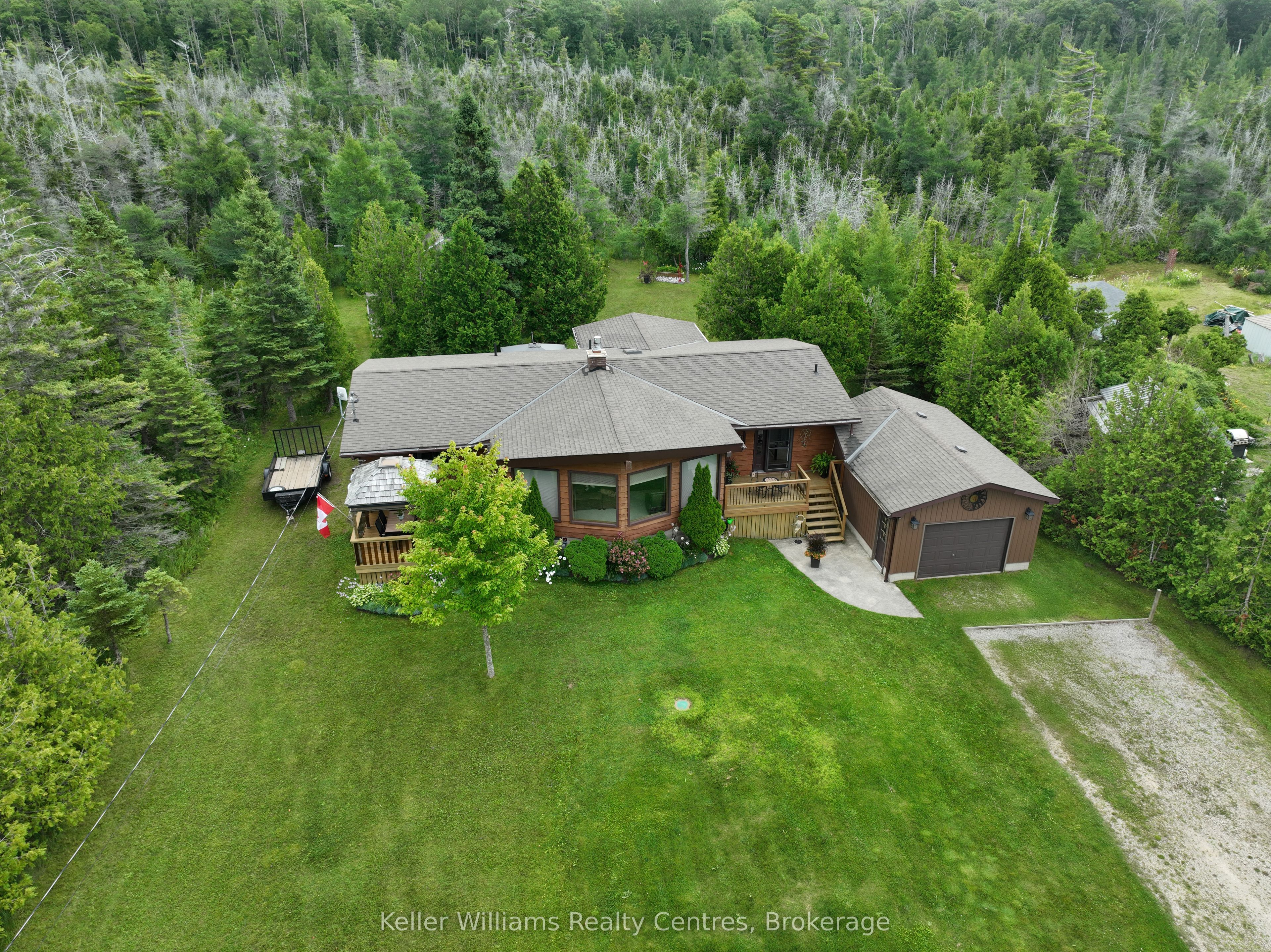 453 Shoreline Avenue, South Bruce Peninsula, ON N0H 2T0 photo 4