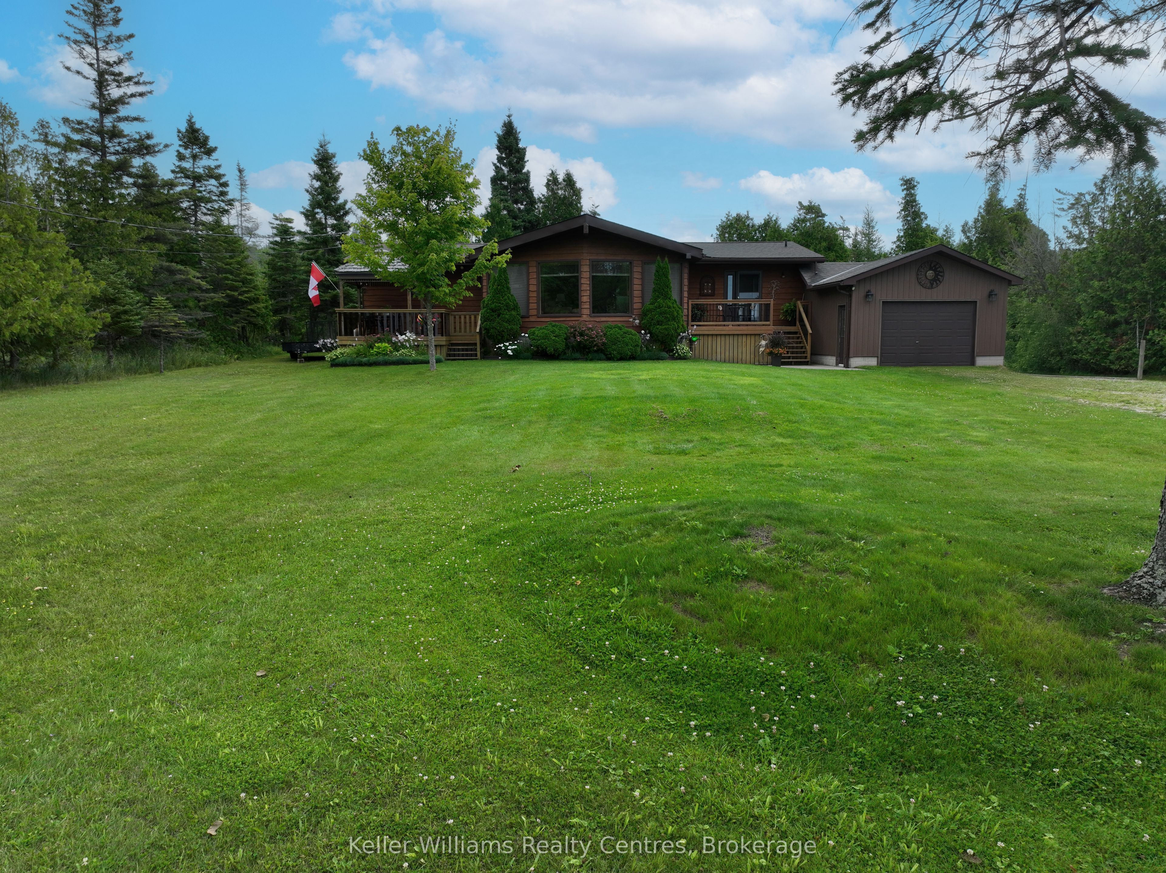 453 Shoreline Avenue, South Bruce Peninsula, ON N0H 2T0 photo 5
