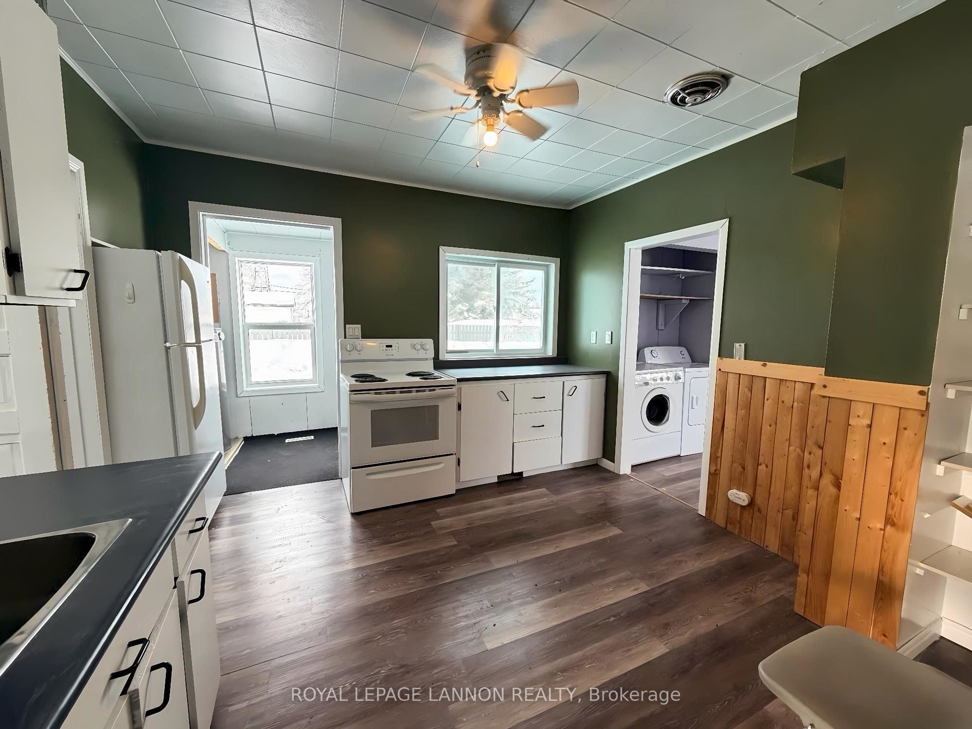107 Beamish Avenue E, Greenstone, ON P0T 1M0 photo 3