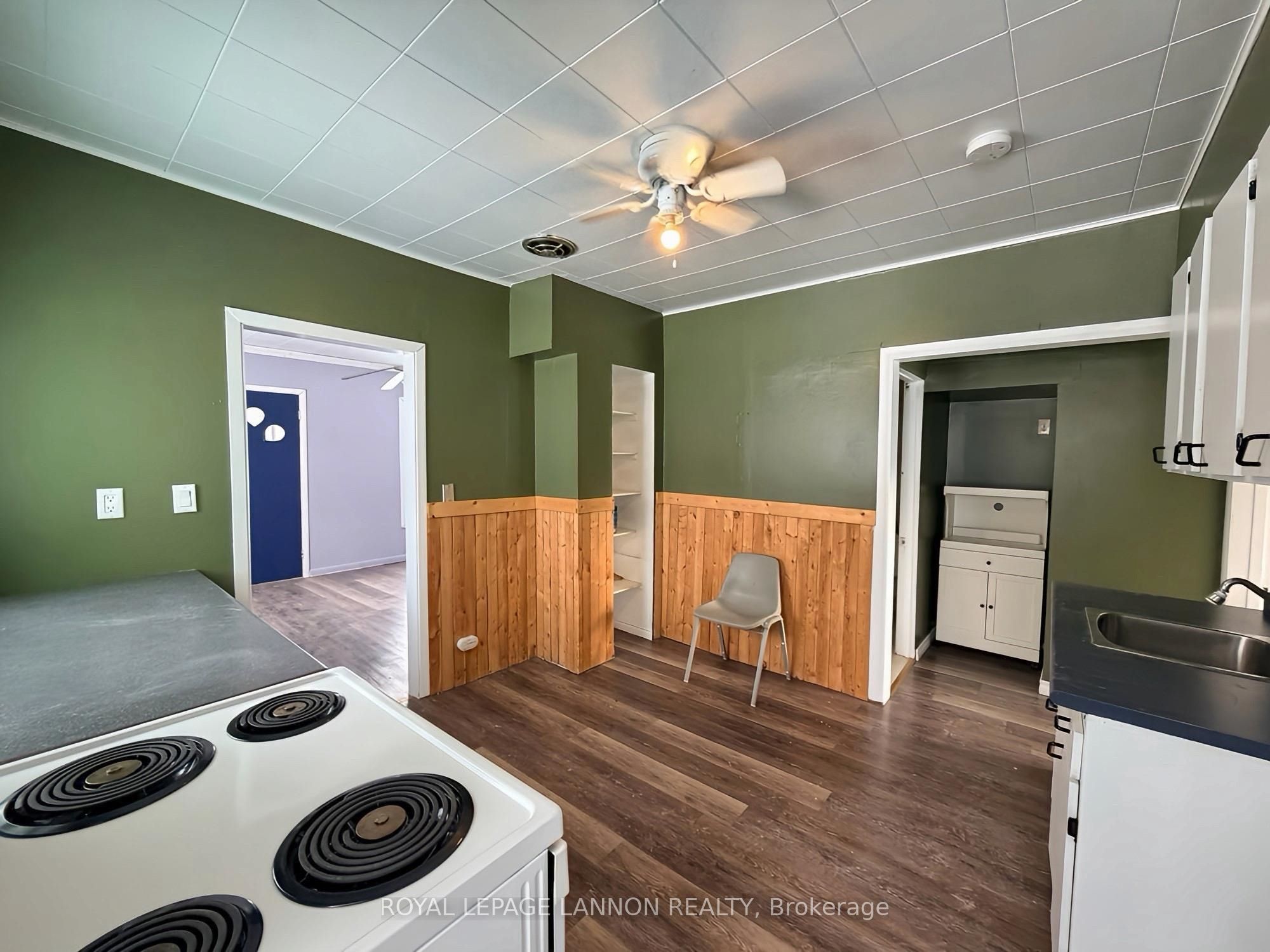 107 Beamish Avenue E, Greenstone, ON P0T 1M0 photo 4