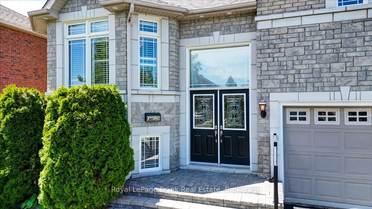 743 Fortye Drive, Peterborough, ON K9K 2G4 photo 2