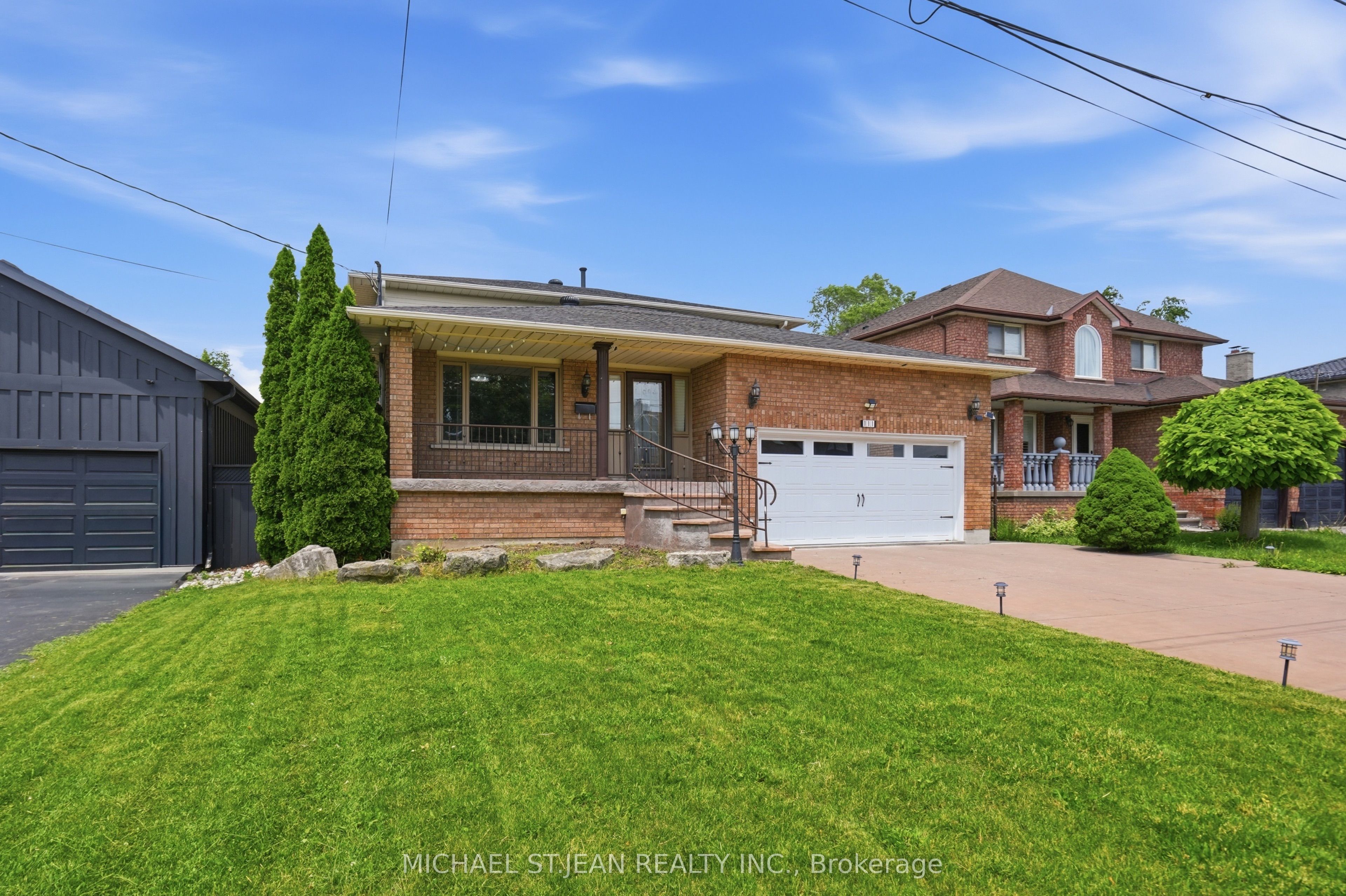 111 Aubrey Avenue, Hamilton, ON L8J 2T2 photo 3