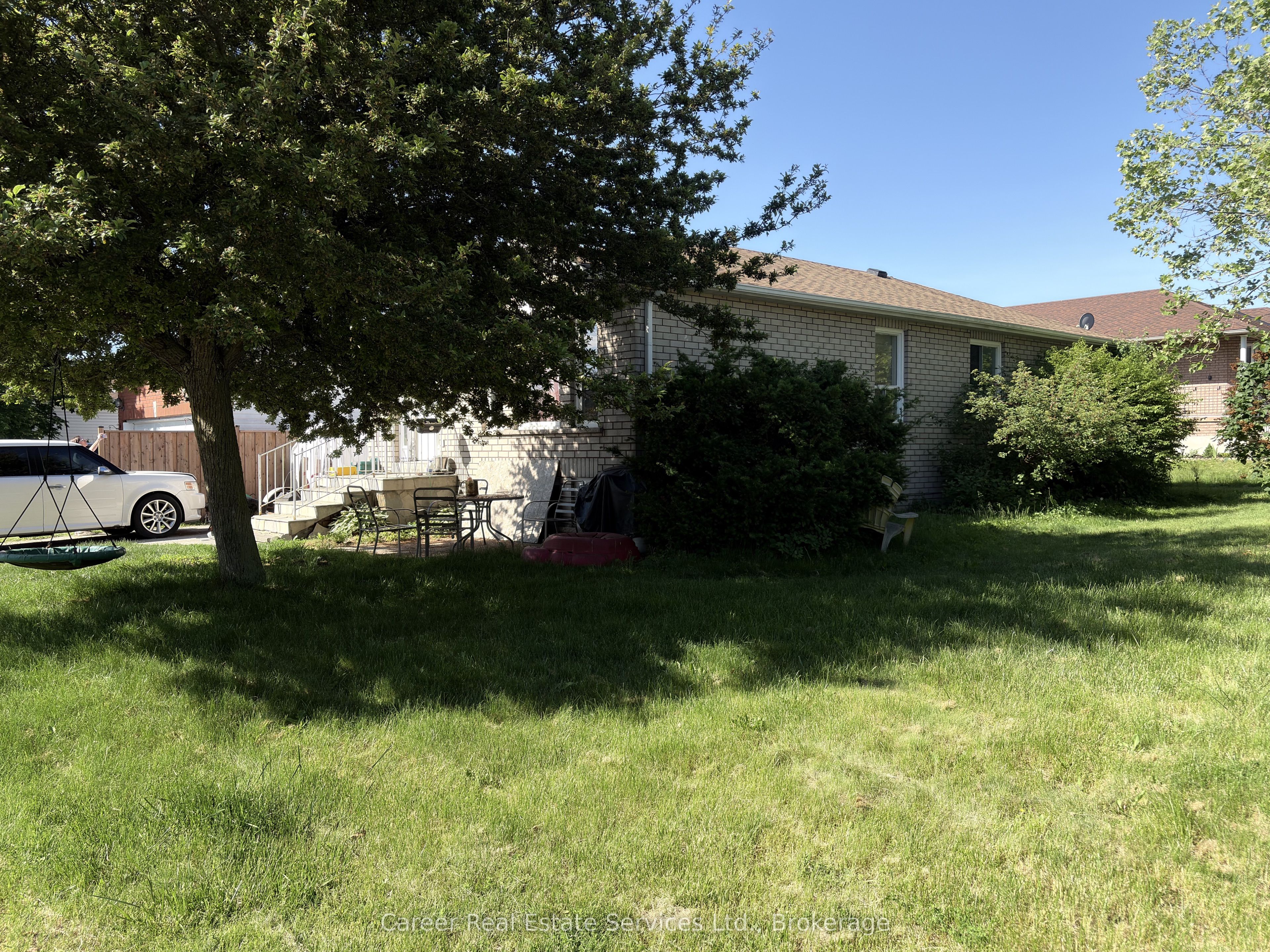 661 Ewing Street, Cobourg, ON K9A 5N7 photo 3
