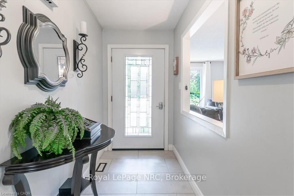 219 Athenia Drive, Hamilton, ON L8J 1T6 photo 4