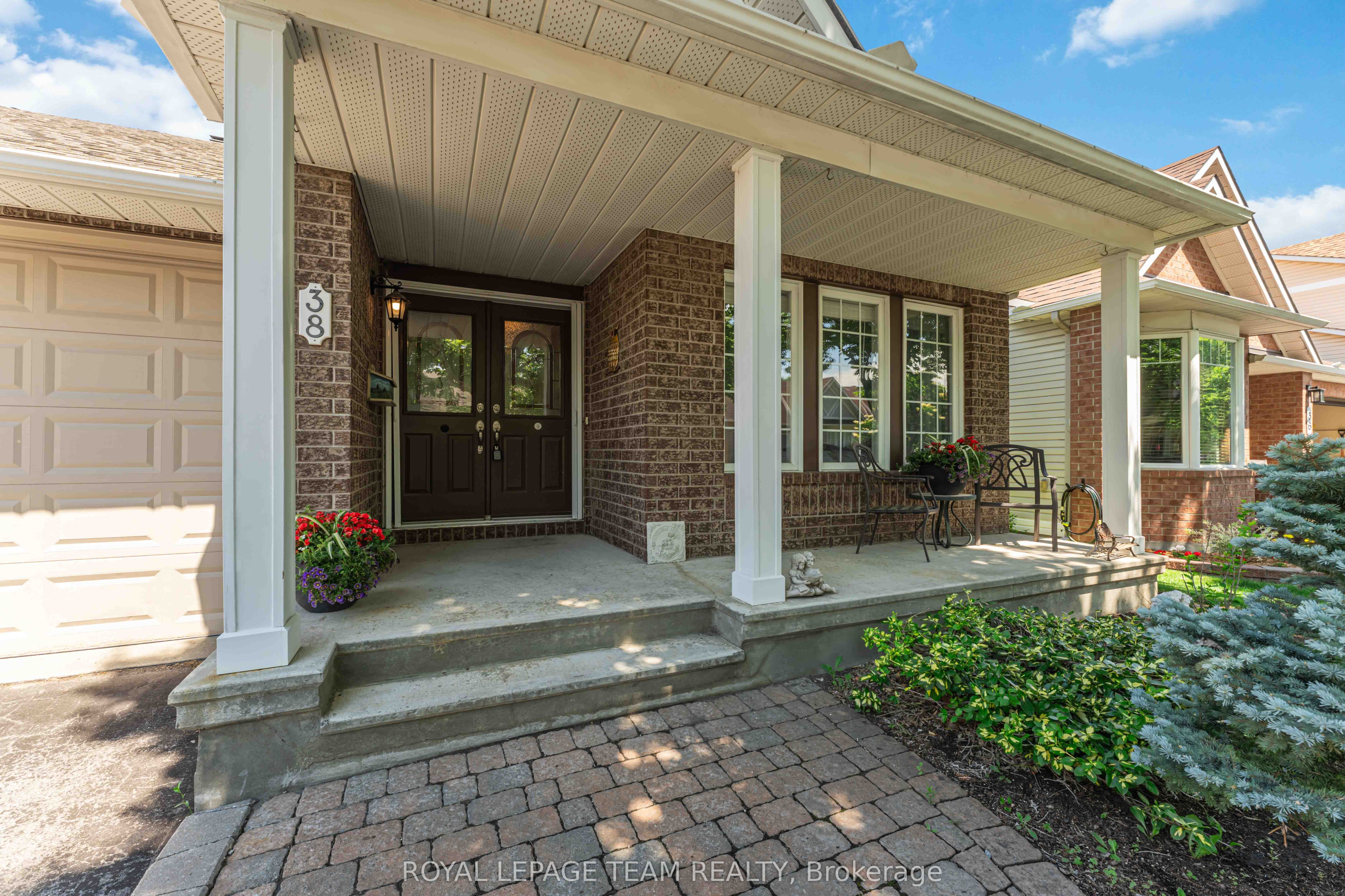38 Settler's Ridge Way, Barrhaven, ON K2J 4V2 photo 4