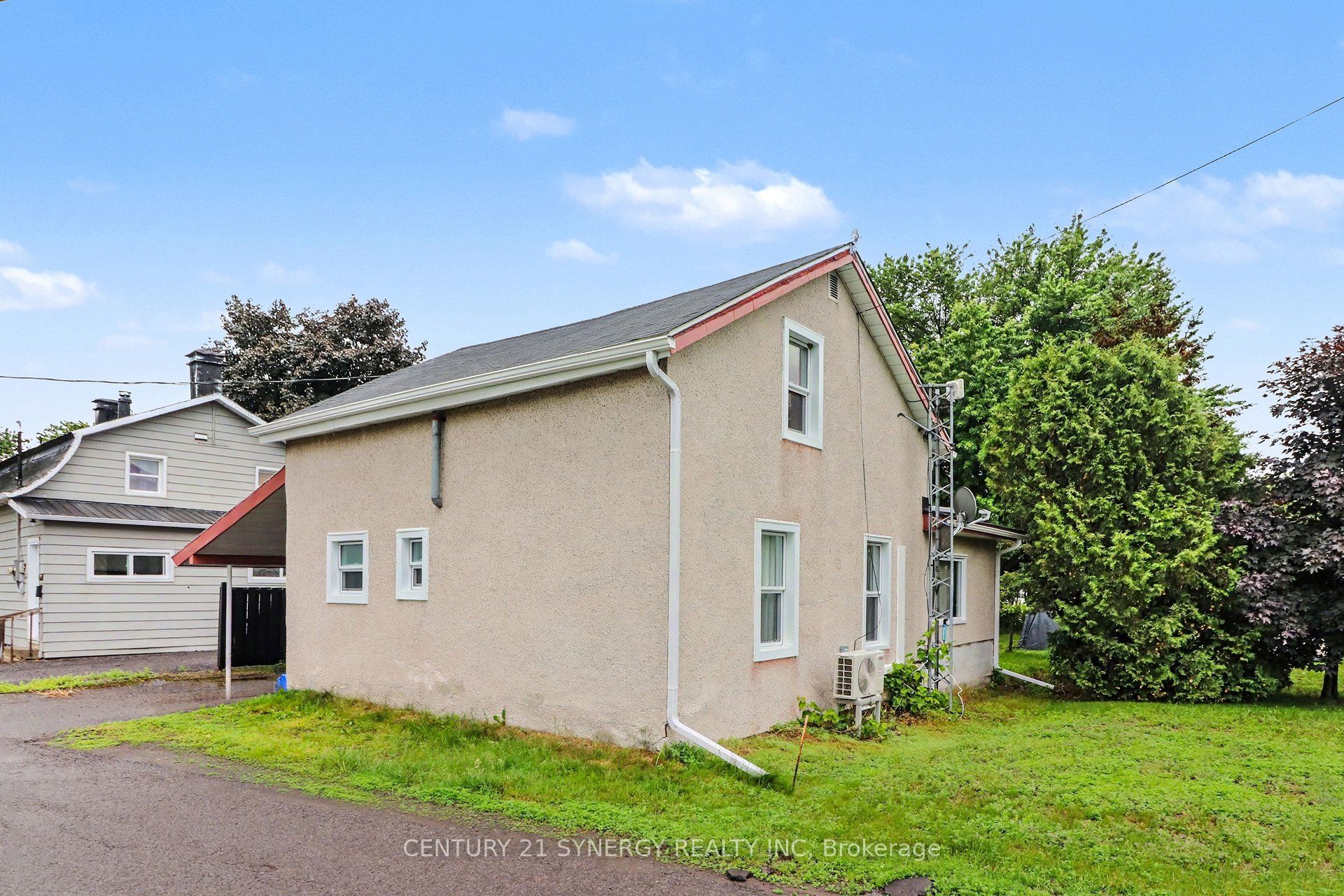 205 St Joseph Street, Alfred and Plantagenet, ON K0B 1A0 photo 2