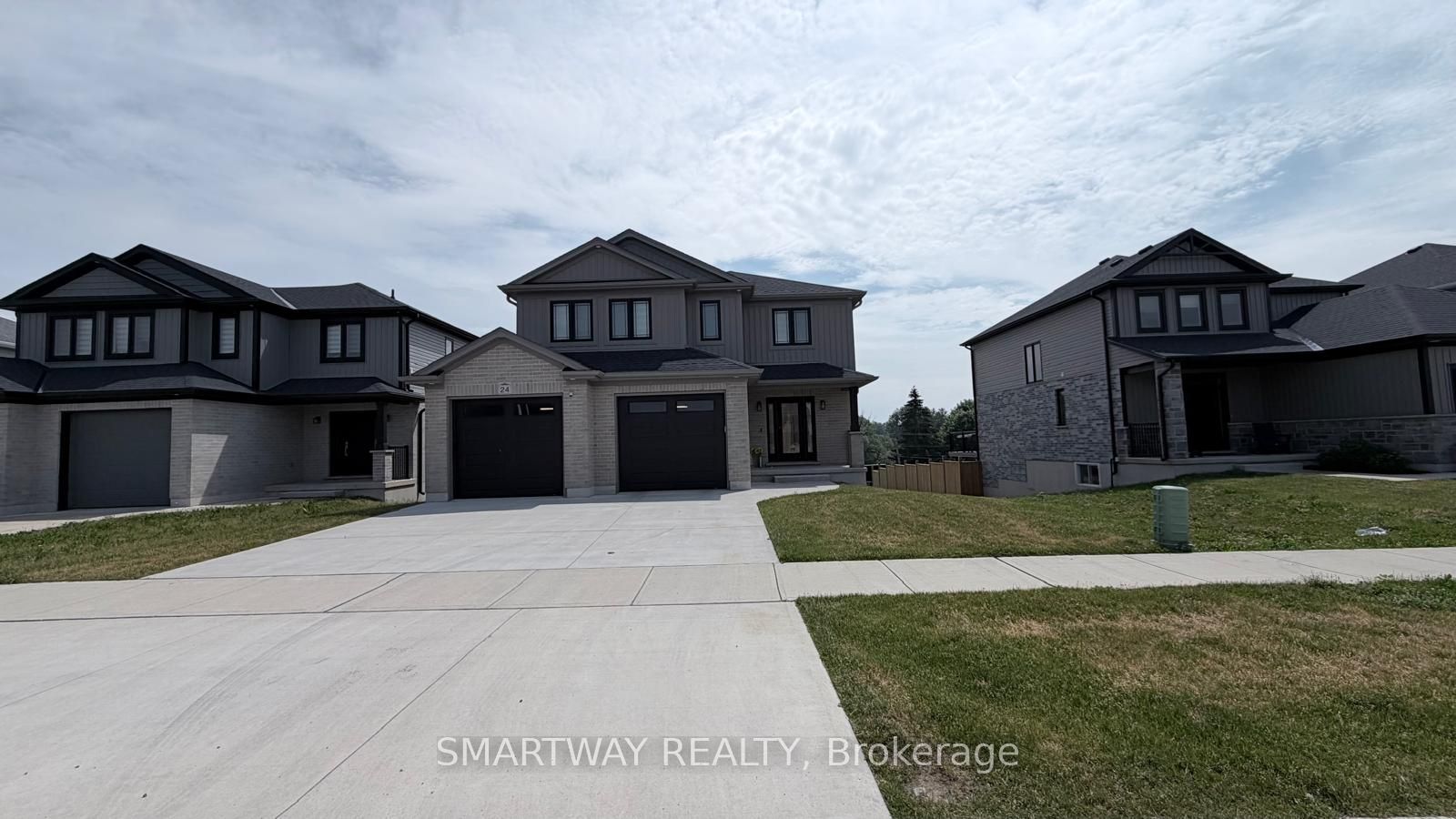 24 Greene Street, South Huron, ON N0M 1S3 photo 3