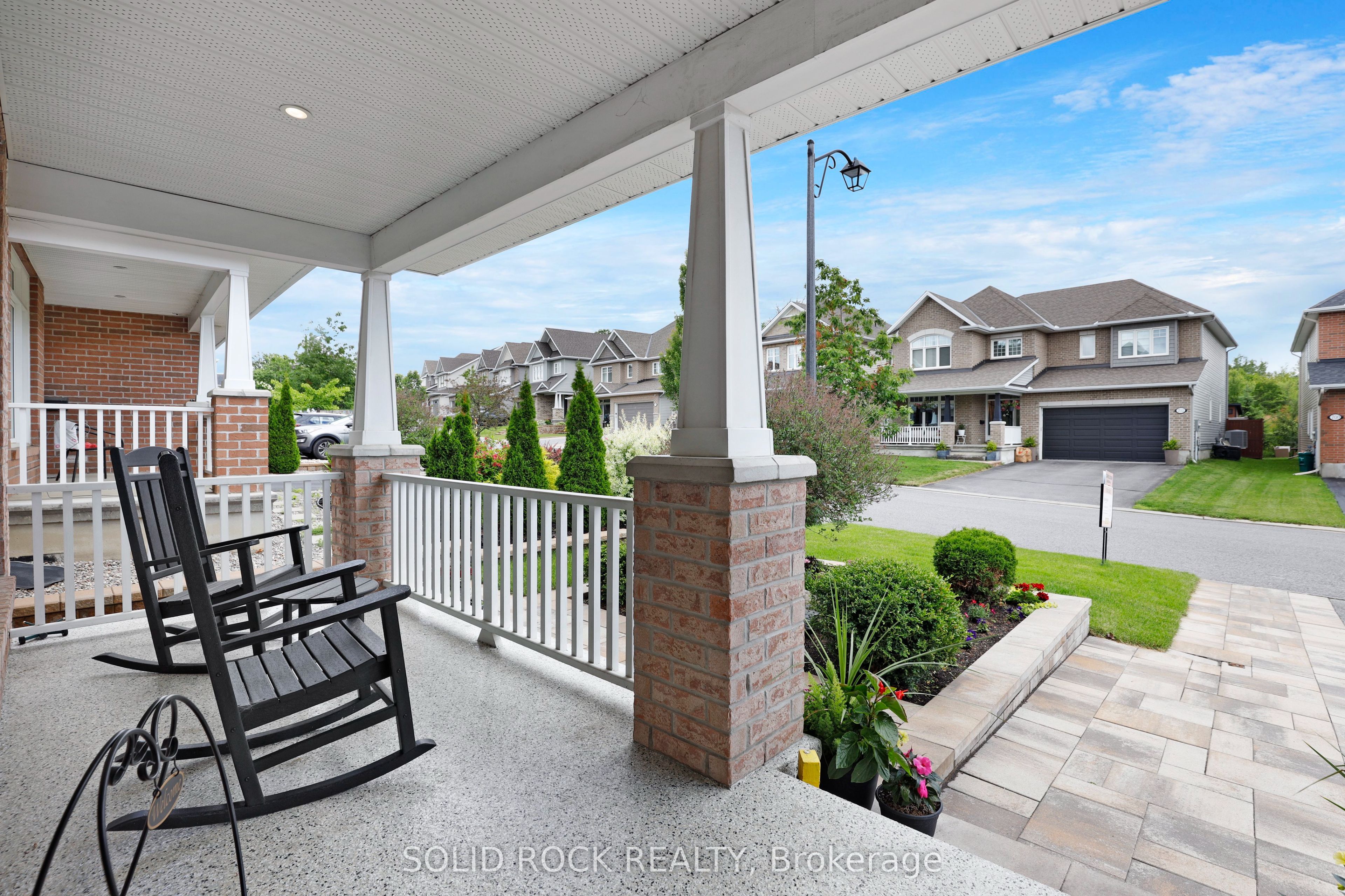 703 Mashkig Avenue, Orleans - Cumberland and Area, ON K4A 0Y7 photo 3
