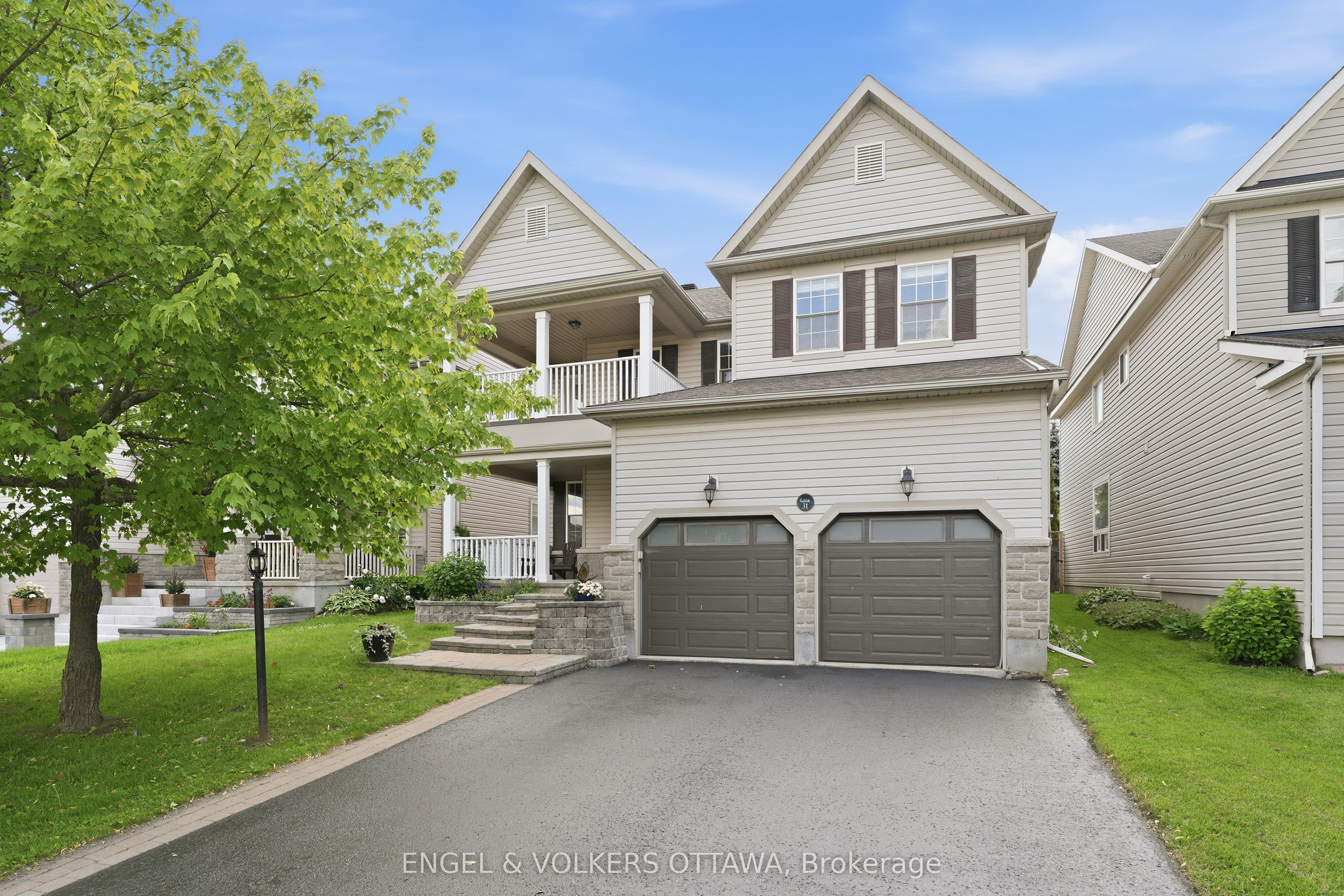 31 Leatherwood Crescent, Barrhaven, ON K2J 4X9 photo 2