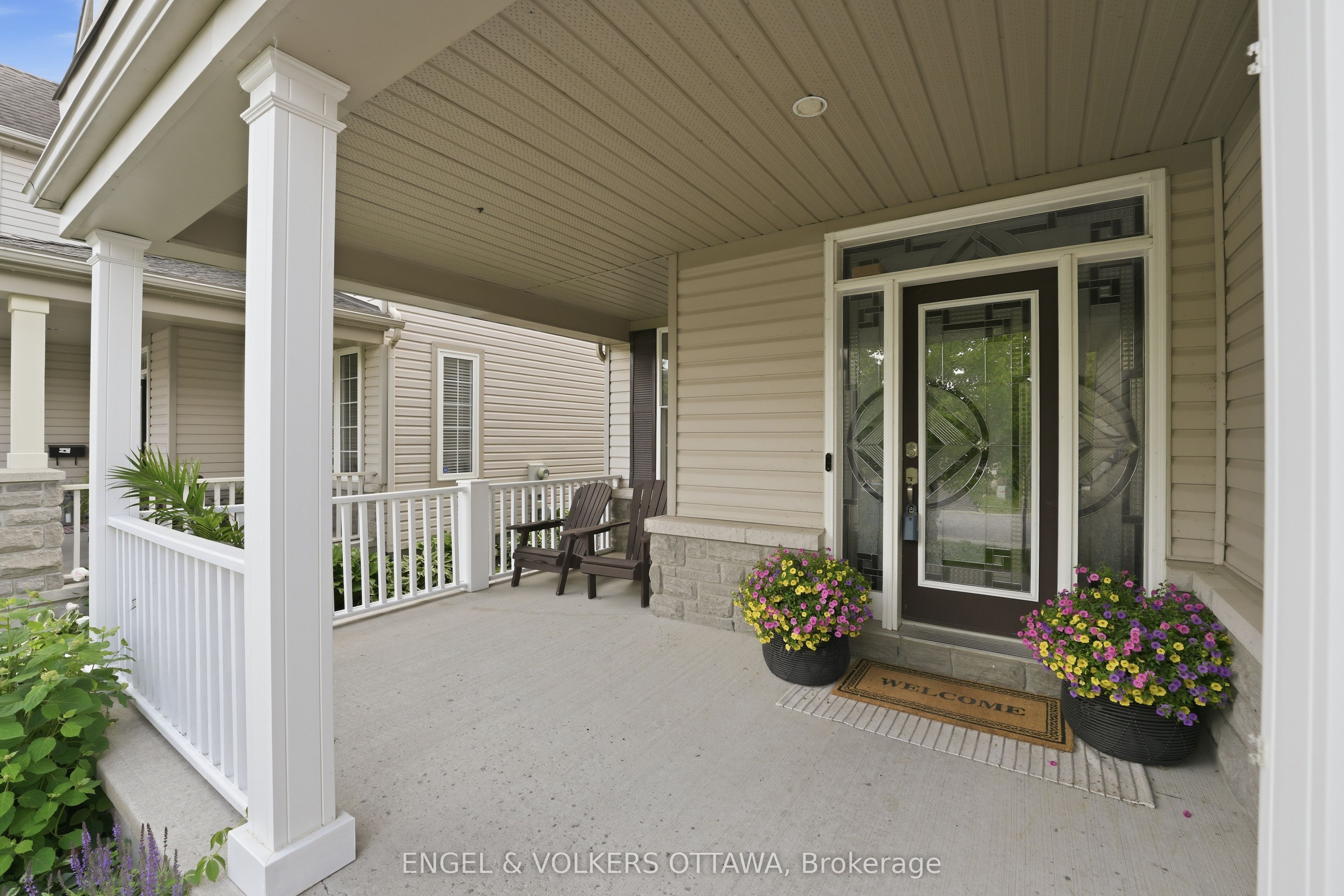31 Leatherwood Crescent, Barrhaven, ON K2J 4X9 photo 5