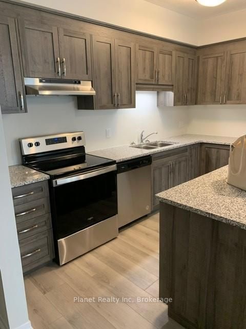 261 Woodbine Avenue 67, Kitchener, ON N2R 0S7 photo 3