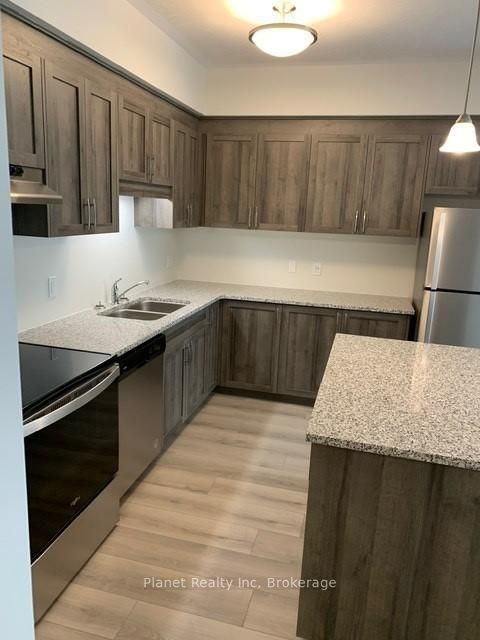 261 Woodbine Avenue 67, Kitchener, ON N2R 0S7 photo 4