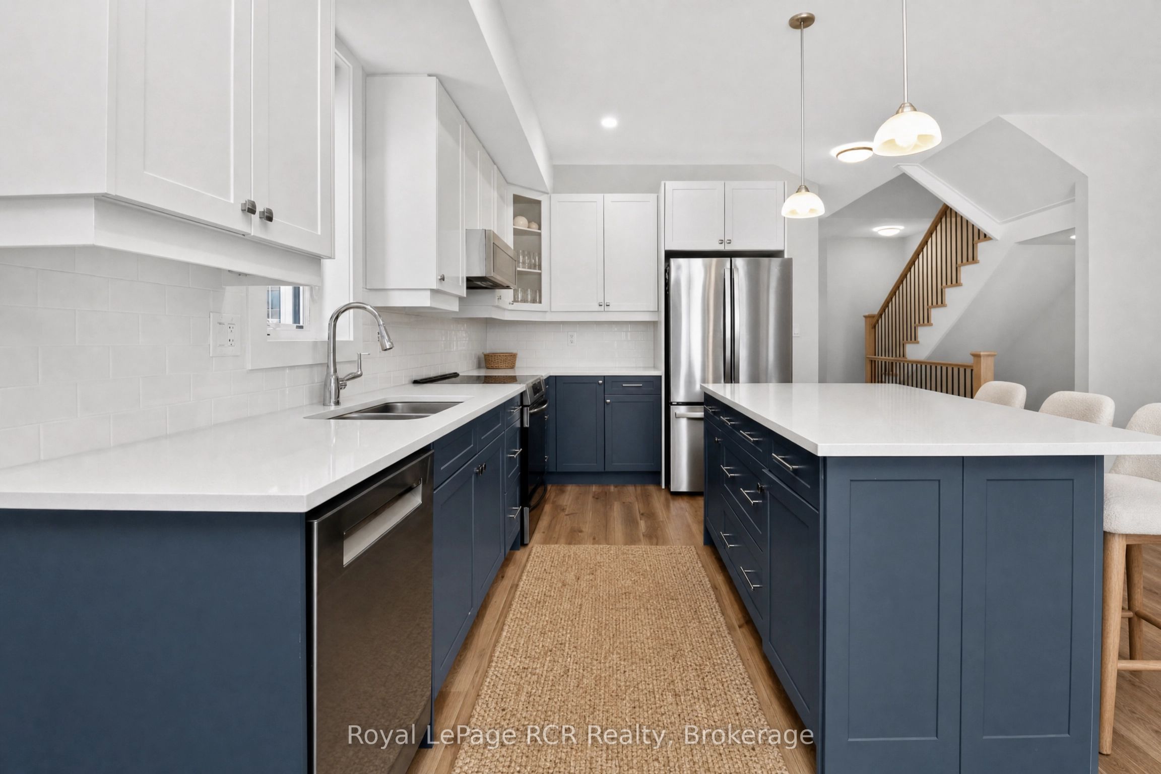 130 Courtland Street, Blue Mountains, ON L9Y 5L8 photo 4