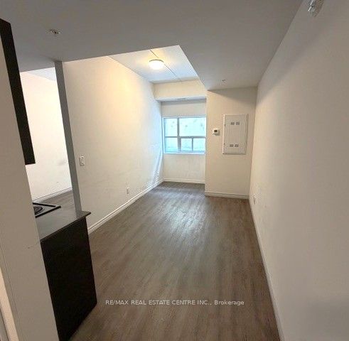 269 Sunview Street B02, Waterloo, ON N2L 3V8 photo 3