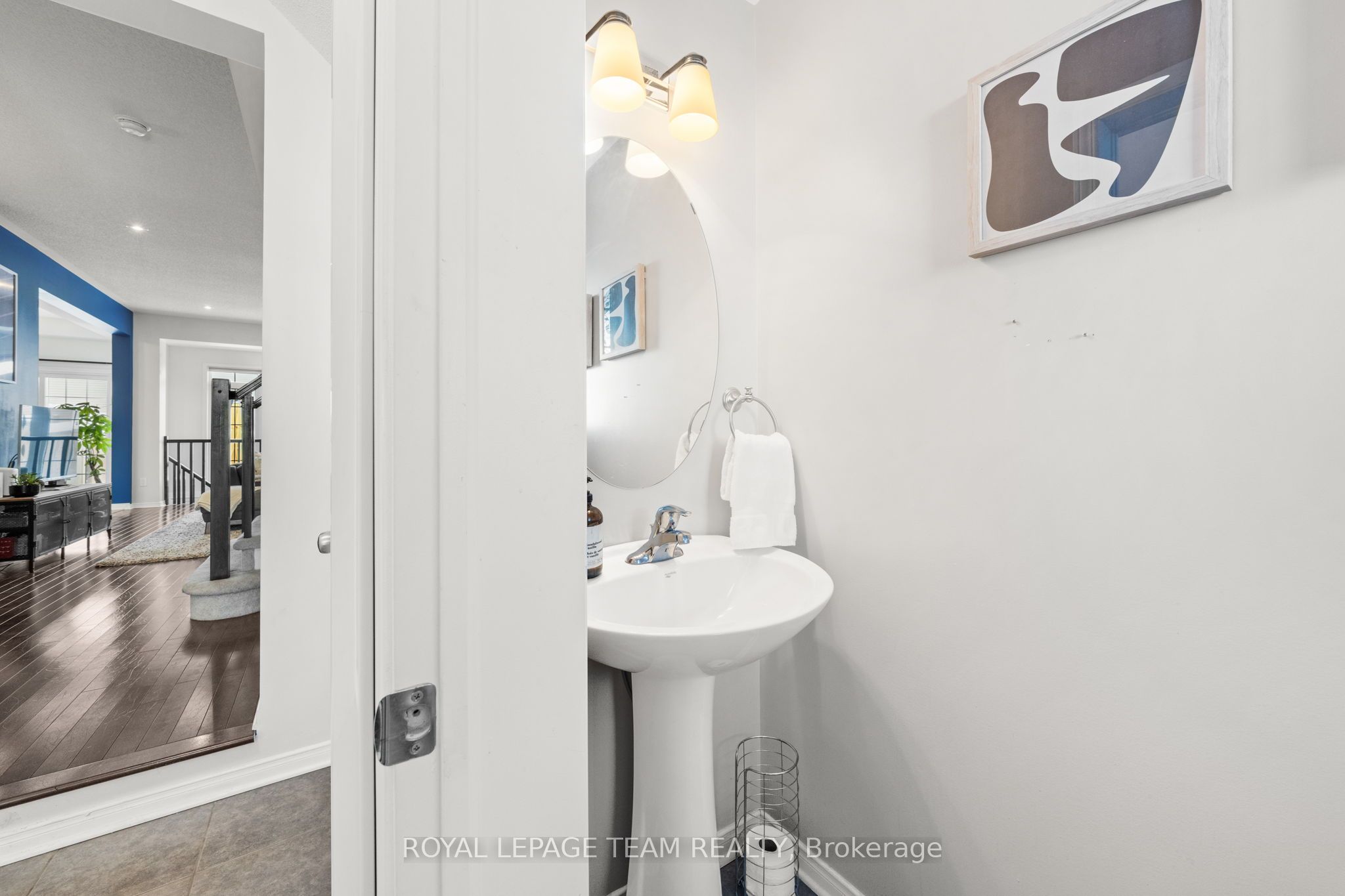 102 Lochnaw Private, Barrhaven, ON K2J 5X6 photo 5