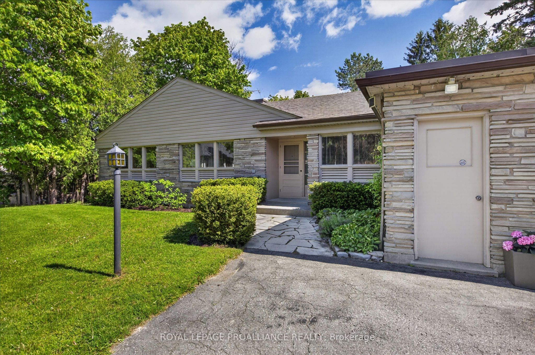 29 Merino Road, Peterborough, ON K9J 6M8 photo 4