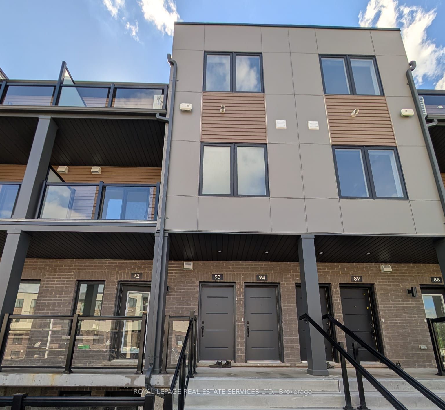 42 Lowes Road W 93, Guelph, ON N1G 0H6
