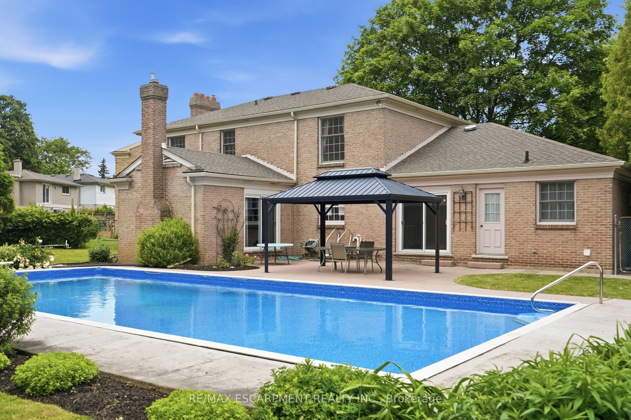 19 Verdun Court, Hamilton, ON L9C 5W9 photo 3
