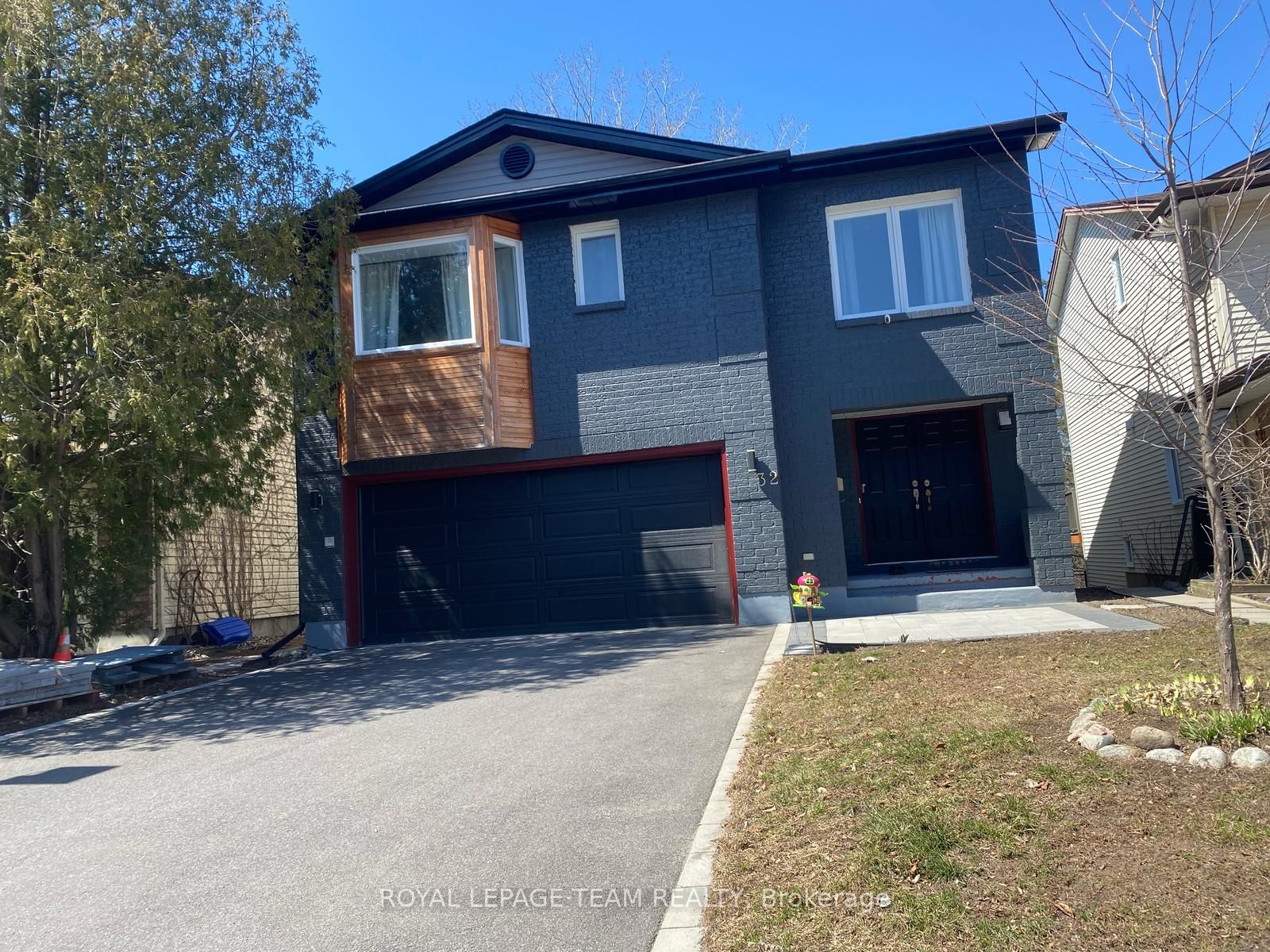 32 Hackett Street B, Hunt Club - Windsor Park Village and Area, ON K1V 0P7