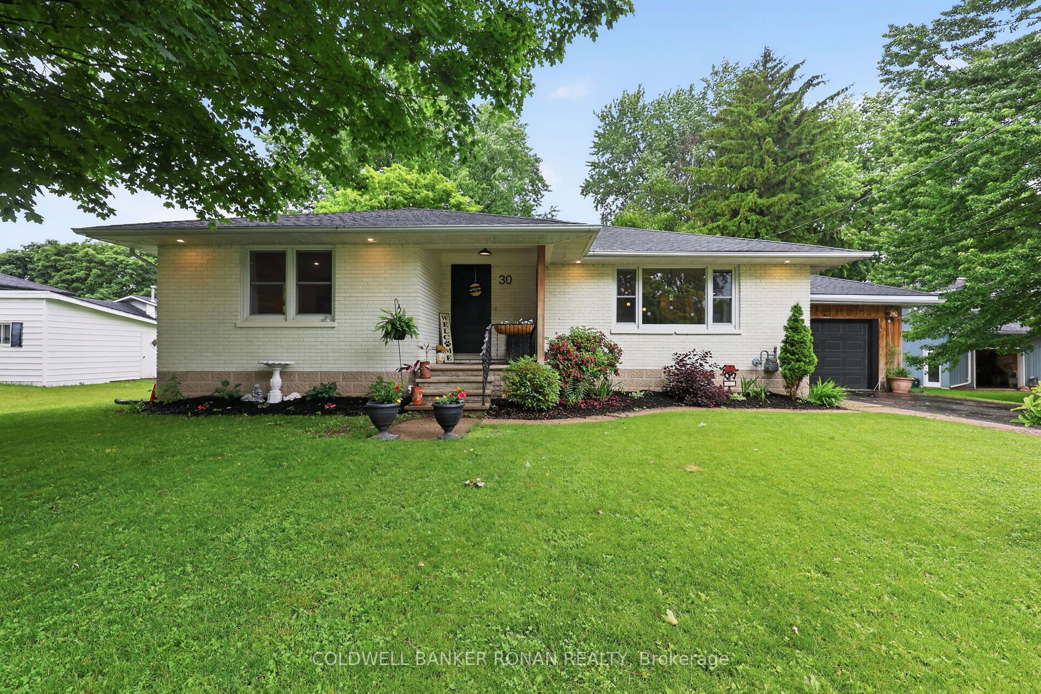 30 King Street N, Minto, ON N0G 1Z0 photo 3