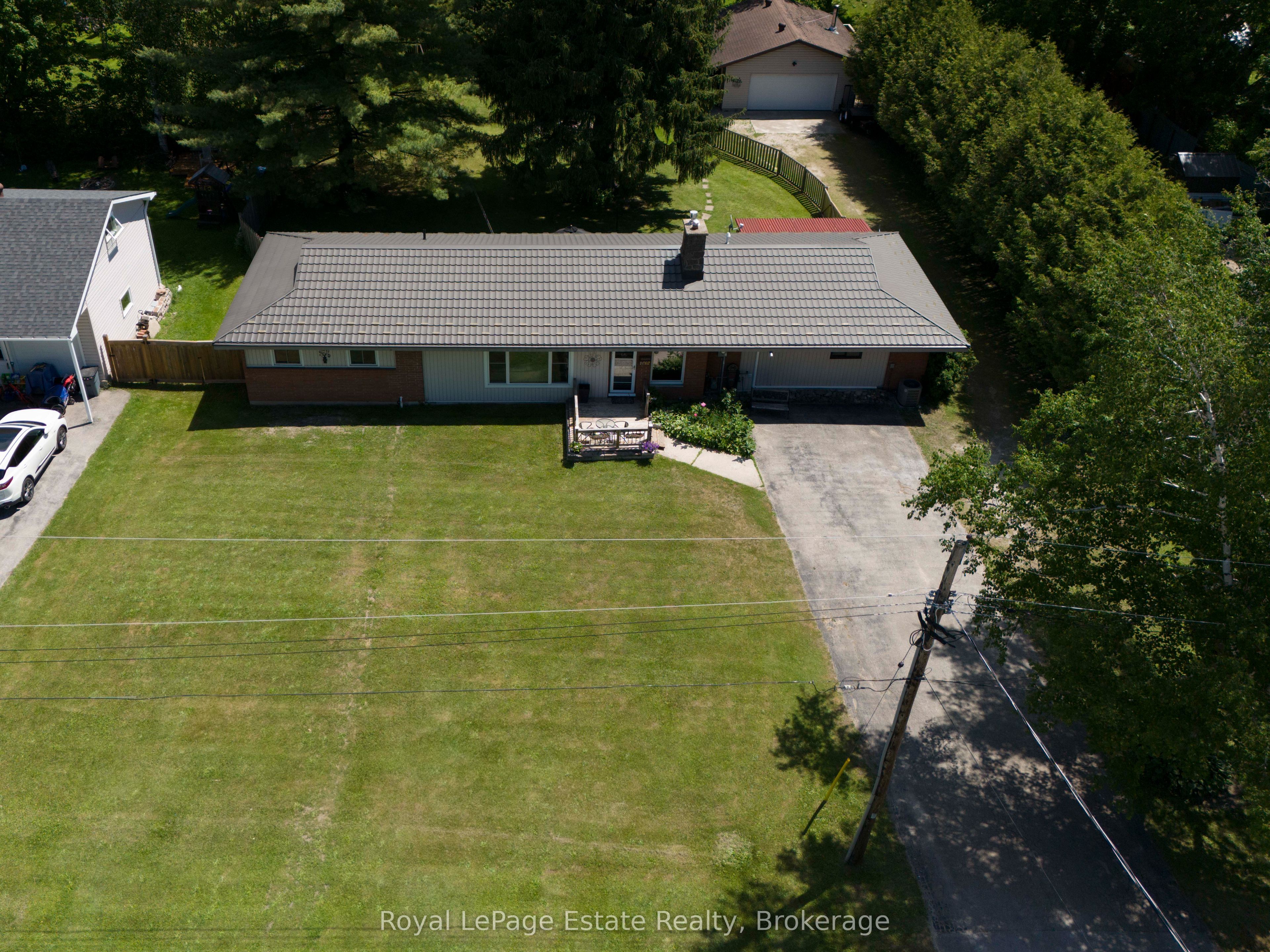 497 Elizabeth Street, South Bruce Peninsula, ON N0H 1P0 photo 2