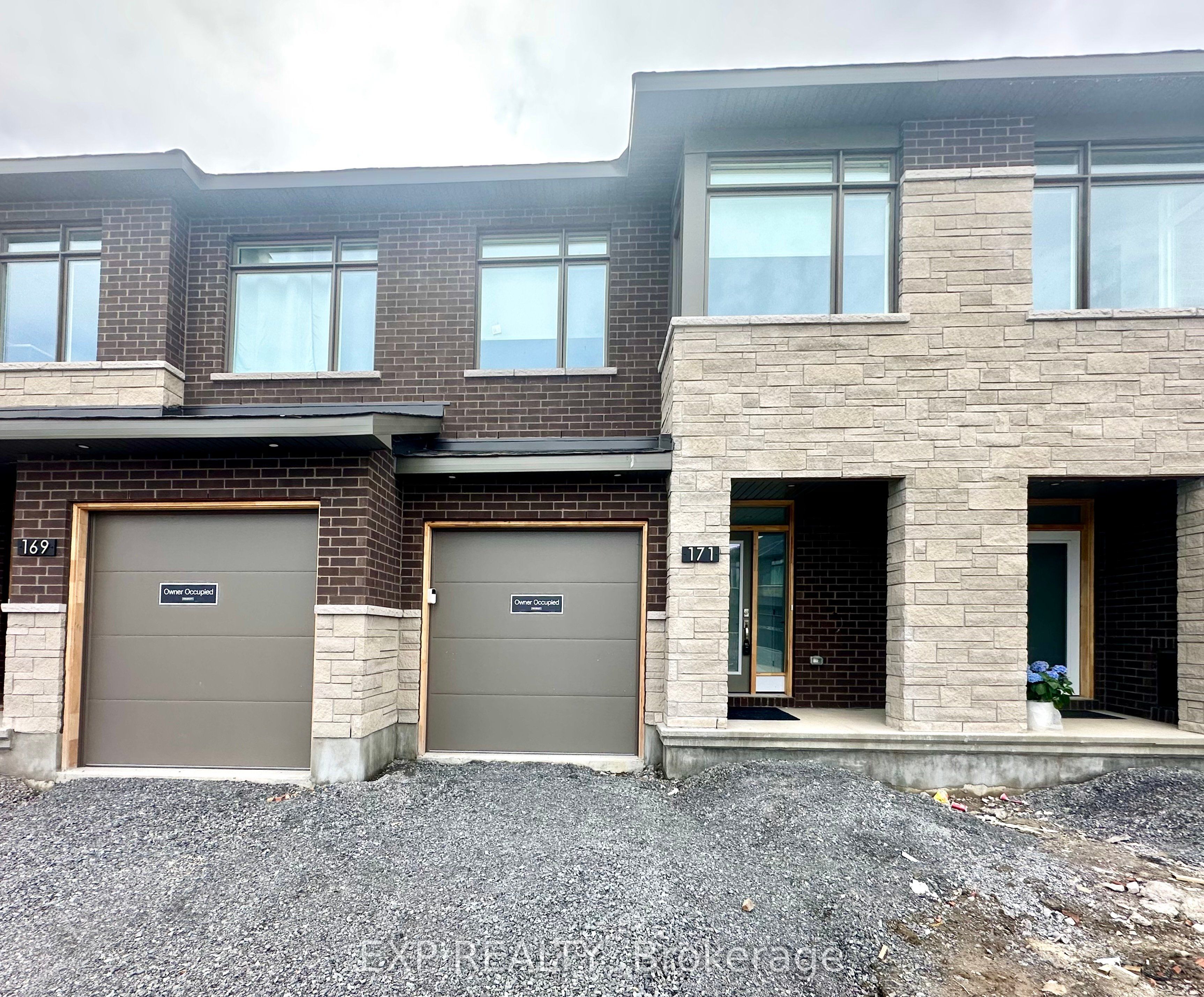 171 Bliss Crescent, Kanata, ON K2V 0T5 photo 4