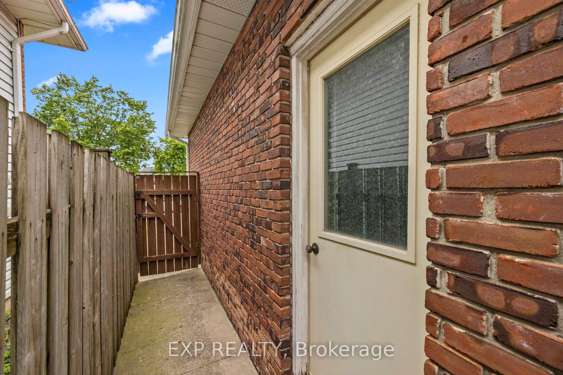 7430 Alex Avenue, Niagara Falls, ON L2G 7V1 photo 4