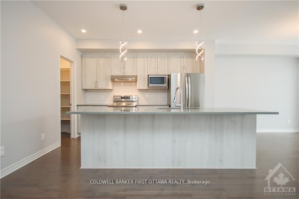 144 ANGELONIA Crescent, Blossom Park - Airport and Area, ON K1T 0Y5 photo 4