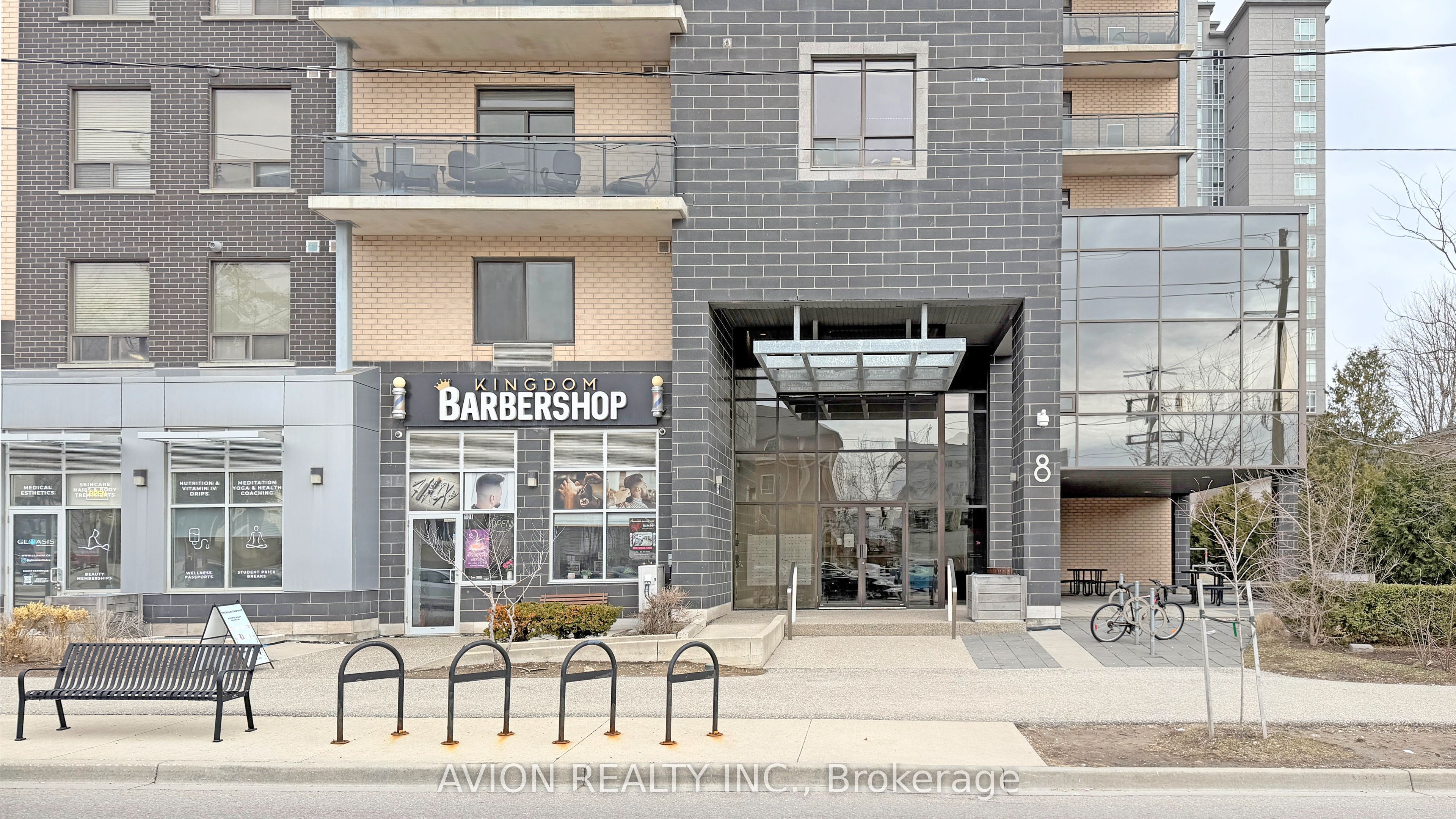 8 HICKORY Street W 806, Waterloo, ON N2L 3H6 photo 2