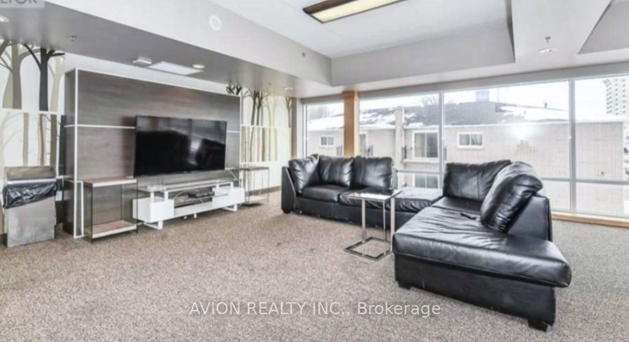 8 HICKORY Street W 806, Waterloo, ON N2L 3H6 photo 5