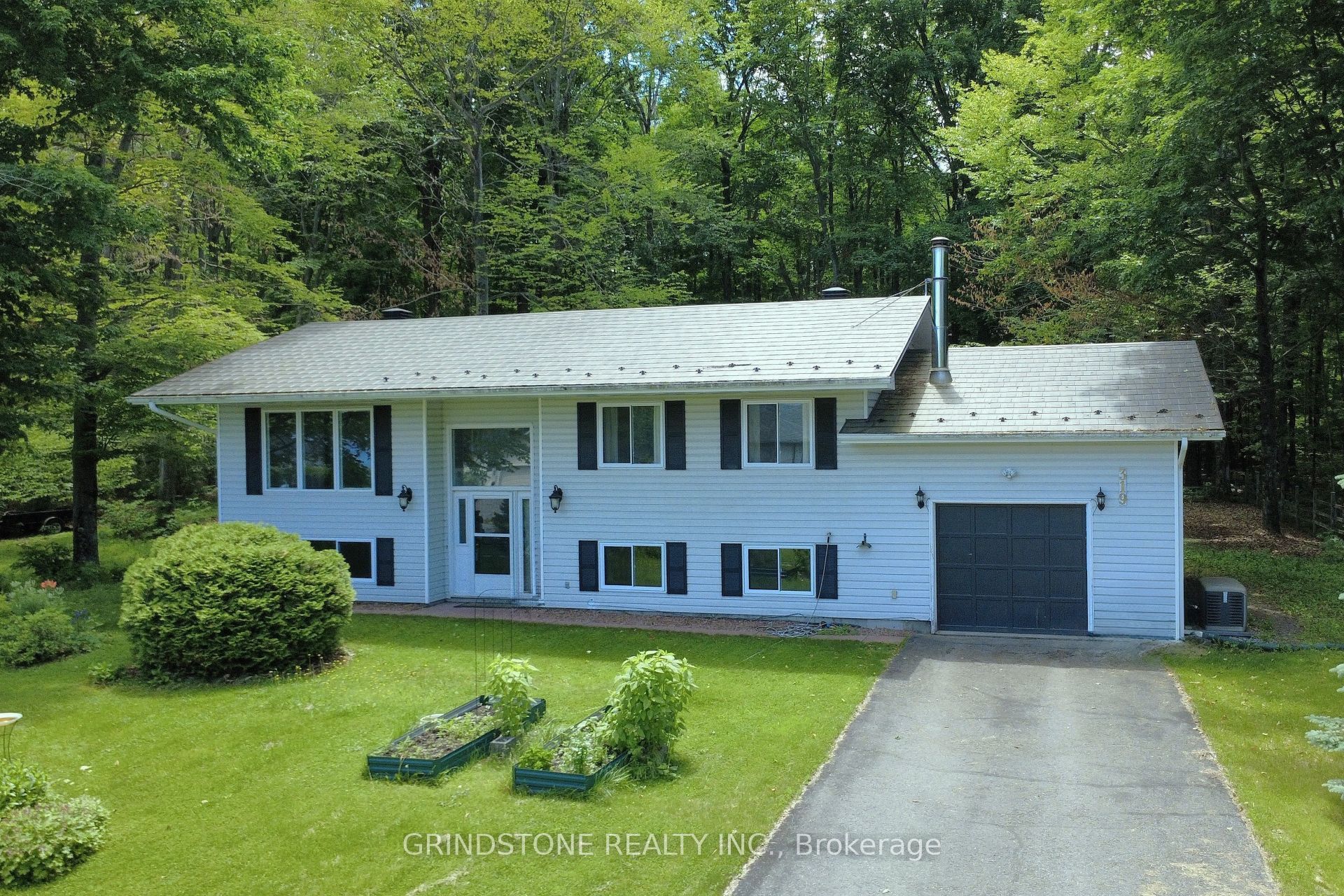 319 Riverwood Drive, Constance Bay - Dunrobin - Kilmaurs - Woodlawn, ON K0A 3M0 photo 2