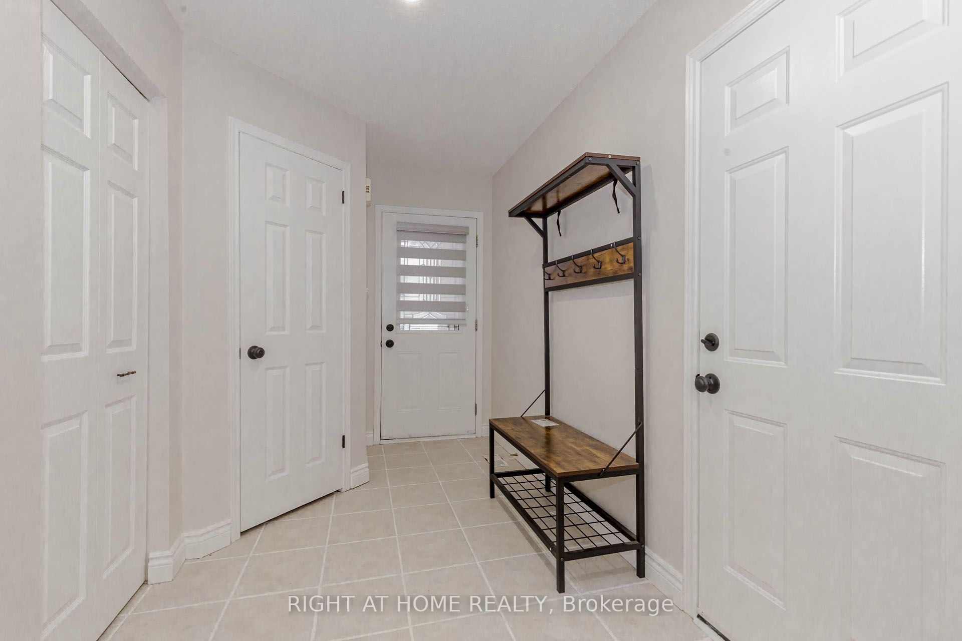 51 Hawkins Drive, Cambridge, ON N1T 1Z7 photo 3