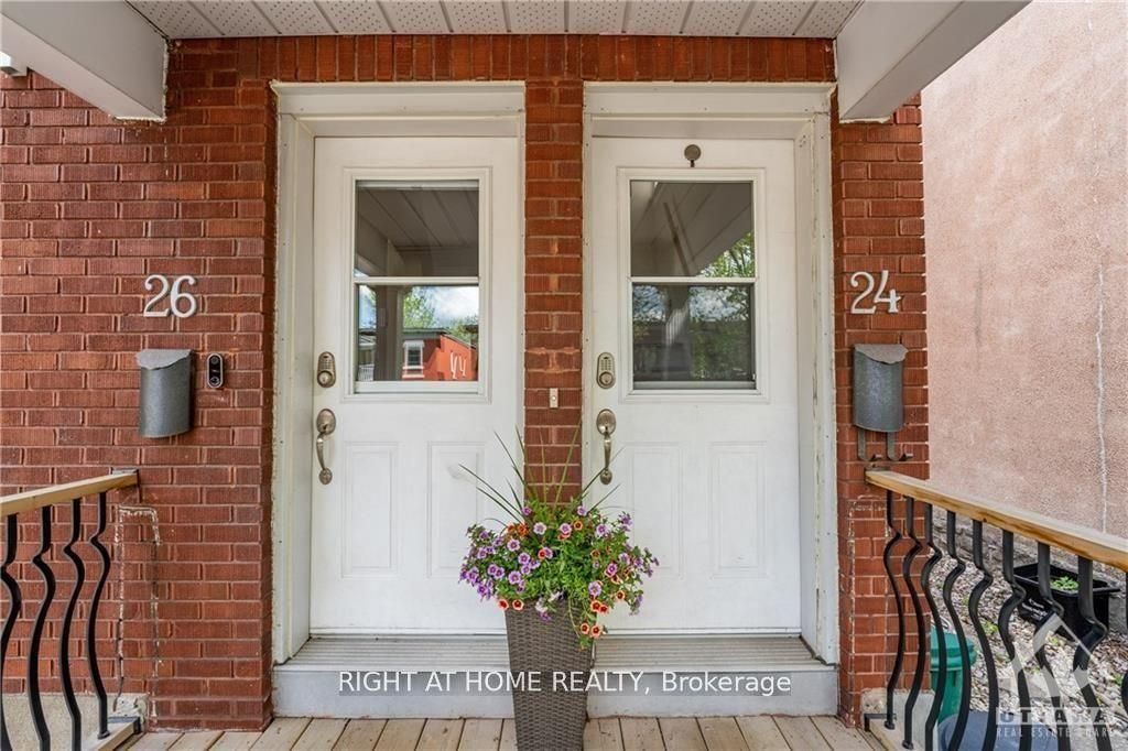 24 Desjardins Avenue, Lower Town - Sandy Hill, ON K1N 5N9 photo 2
